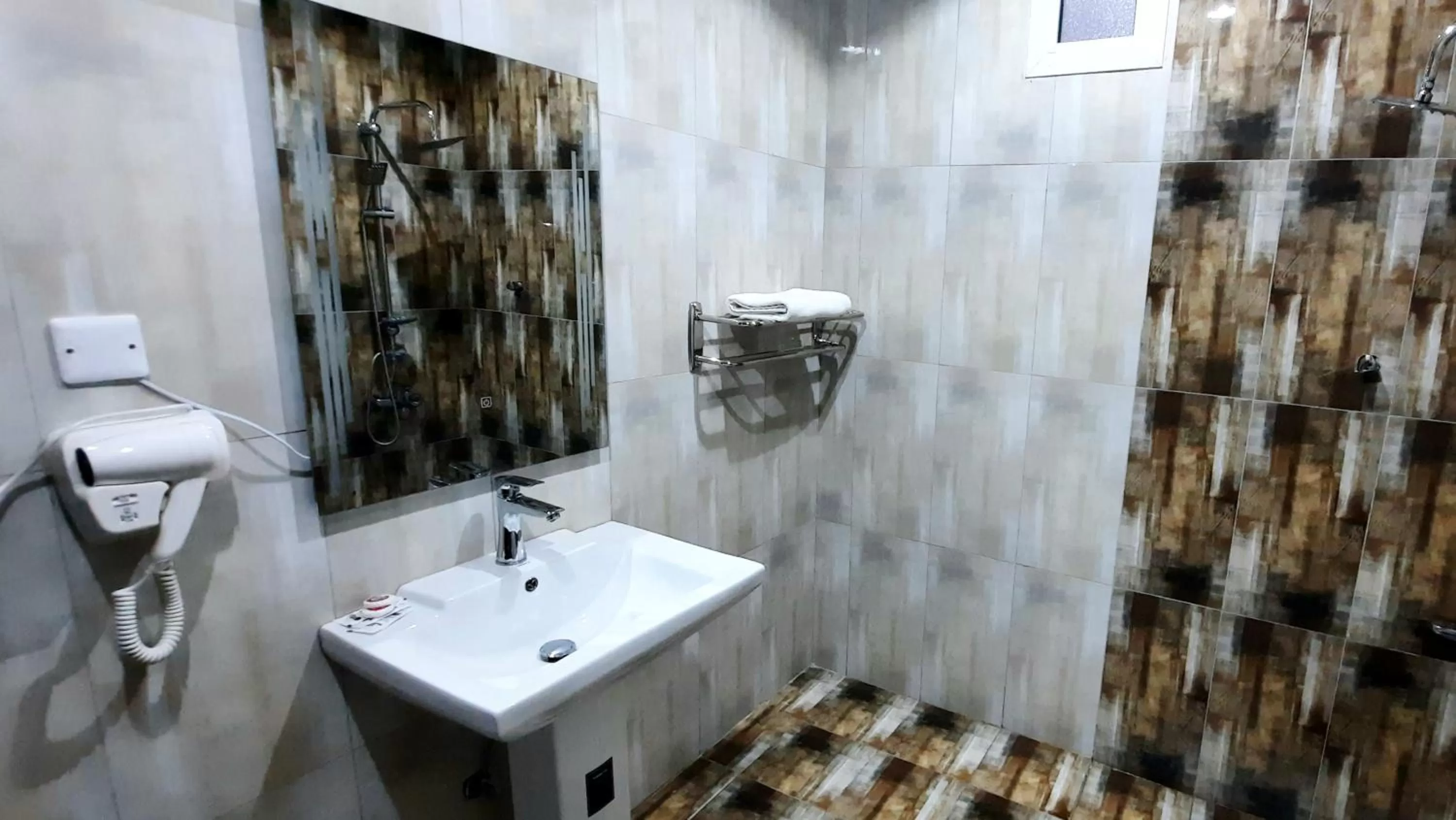 Shower in جولدن نيو جوان - Golden New Gewan - للشقق المخدومة