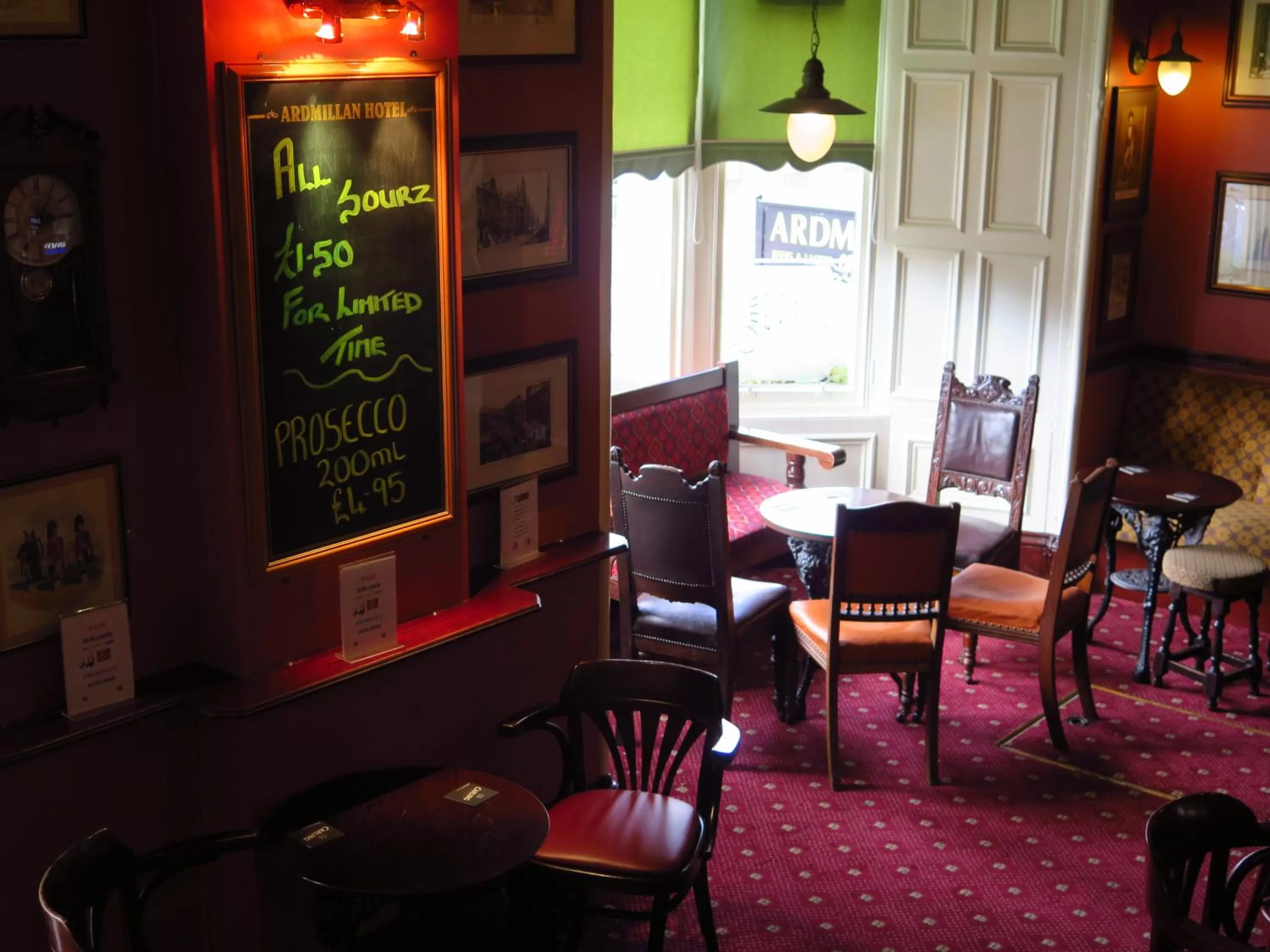 Restaurant/places to eat, Lounge/Bar in Ardmillan Hotel