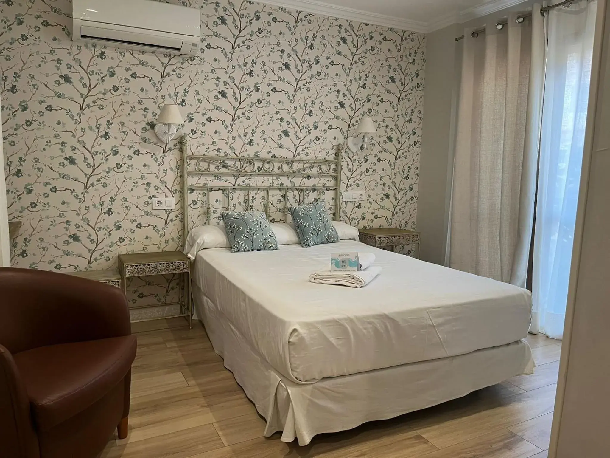 Bedroom, Bed in Hotel MR Costa Blanca