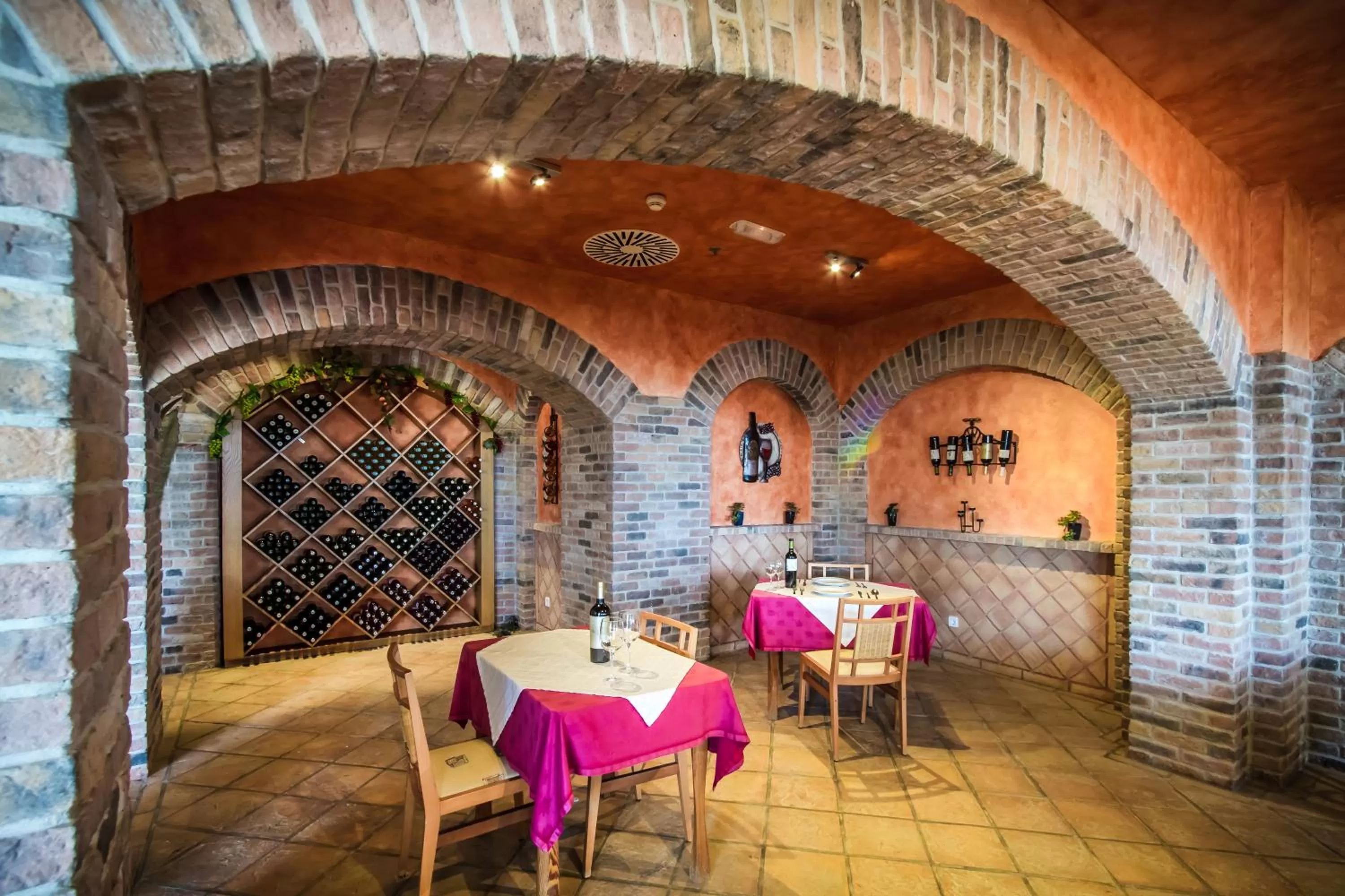 Restaurant/places to eat in Hotel Esmeralda Maris by LIVVO