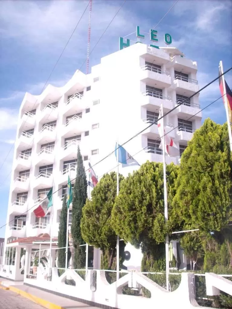 Leo Hotel