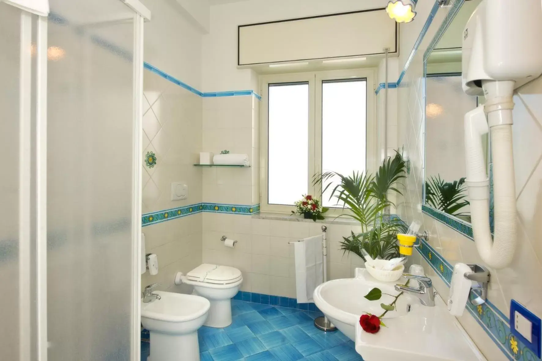 Toilet, Bathroom in Hotel Pensione Reale
