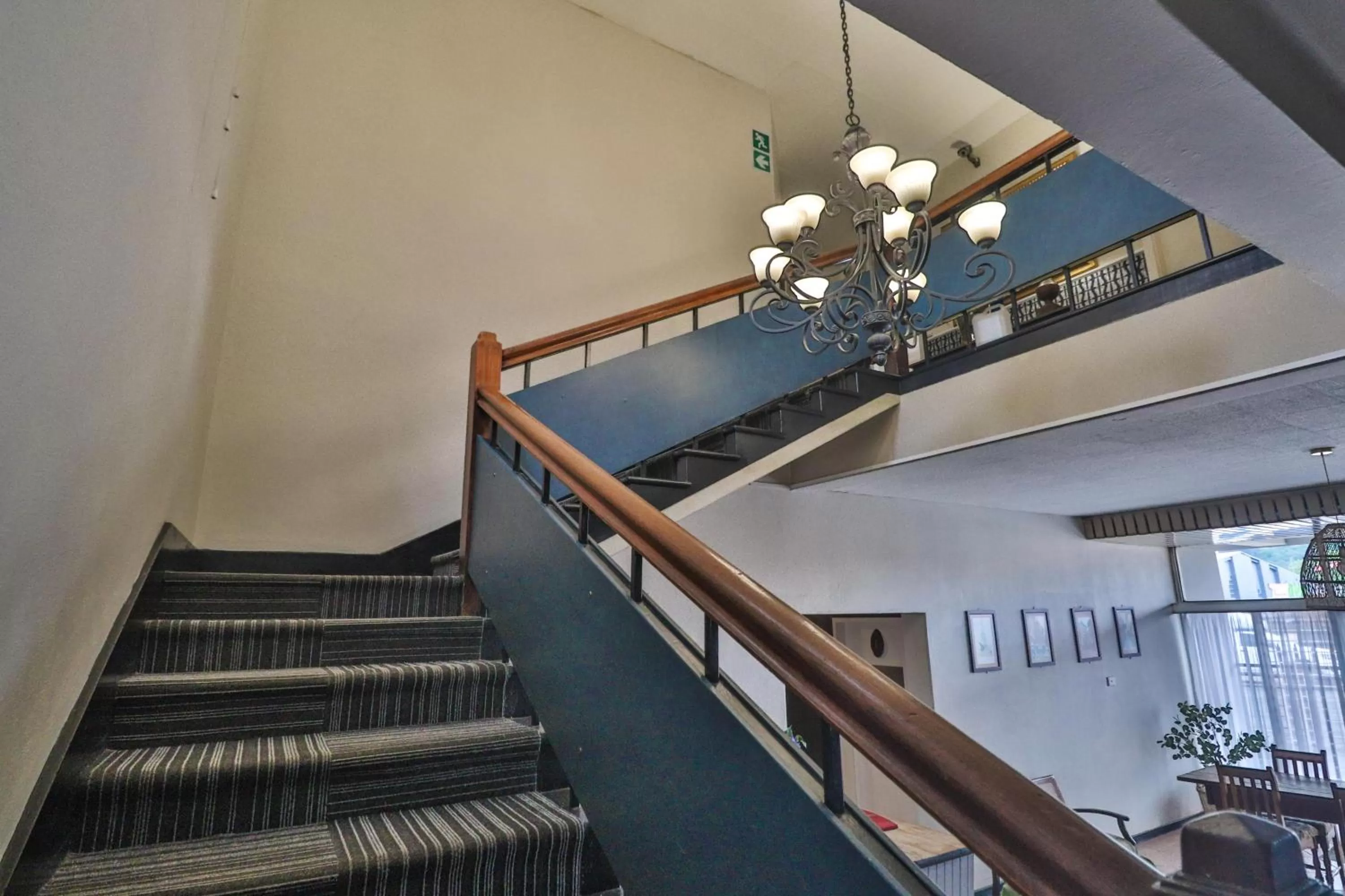 Guests in Thistle Hotel