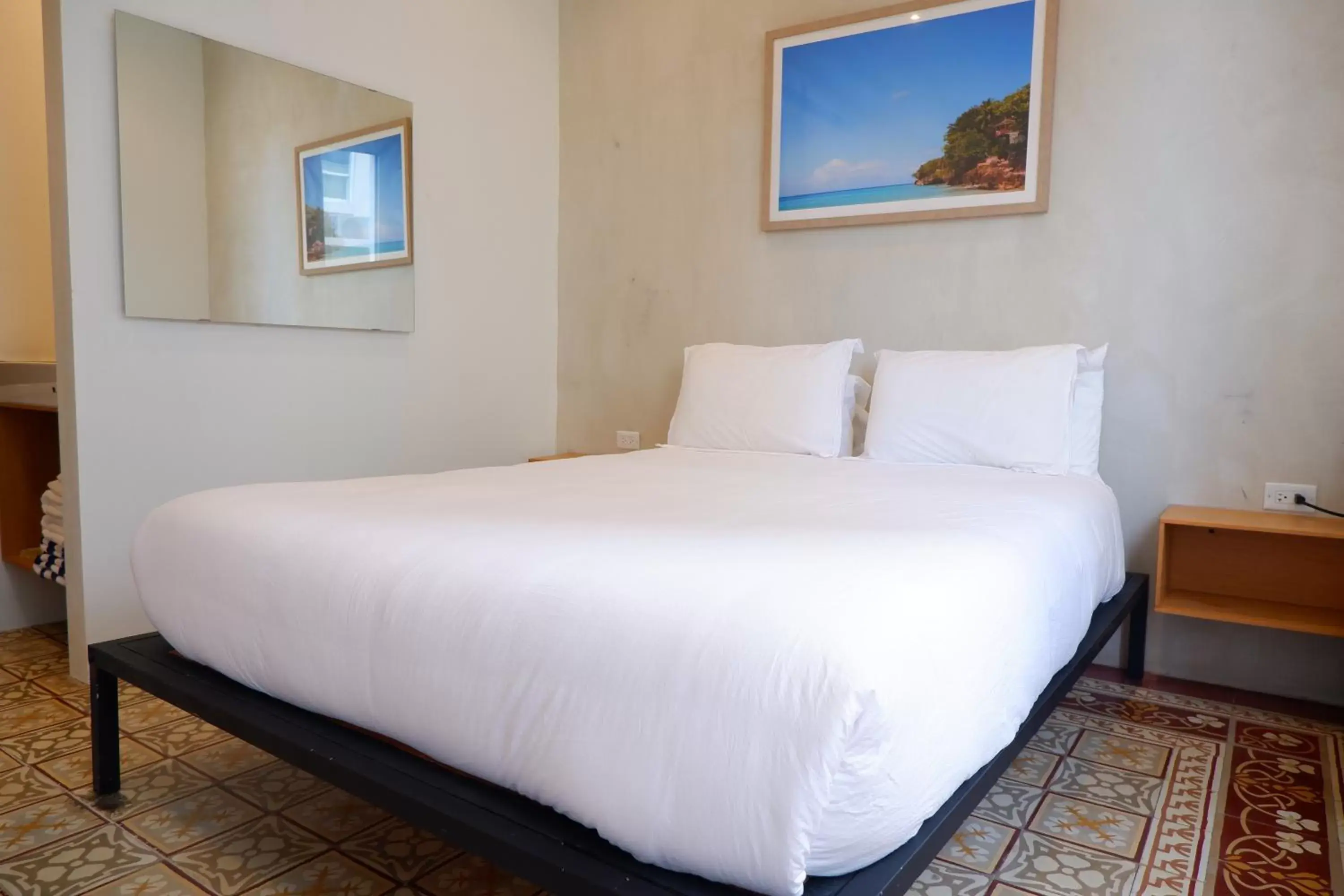 Mare 20 Single Queen Room in Stay at Mare Mare 20 Single Queen Room in Stay at Mare