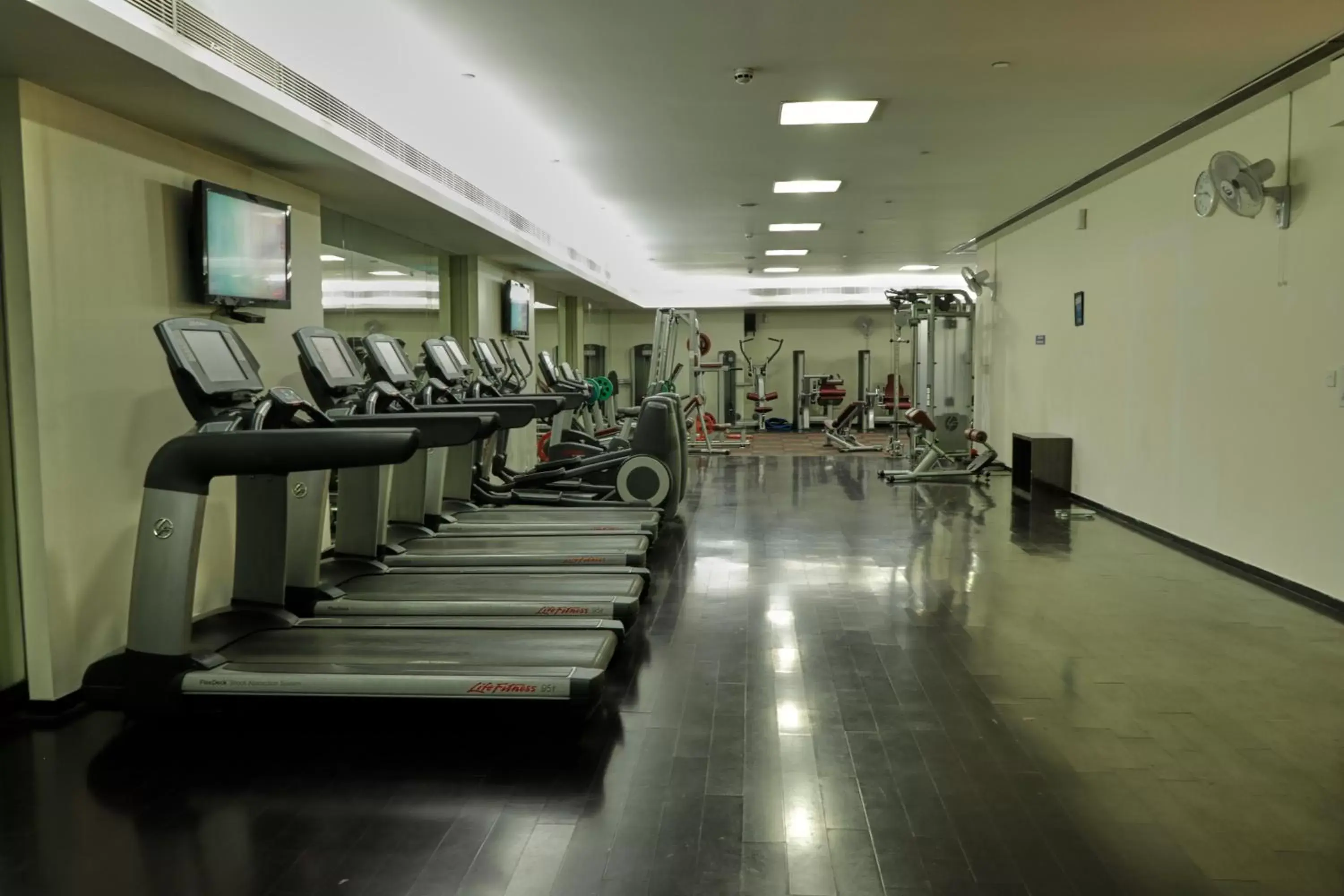 Fitness Center/Facilities in Park Plaza Faridabad