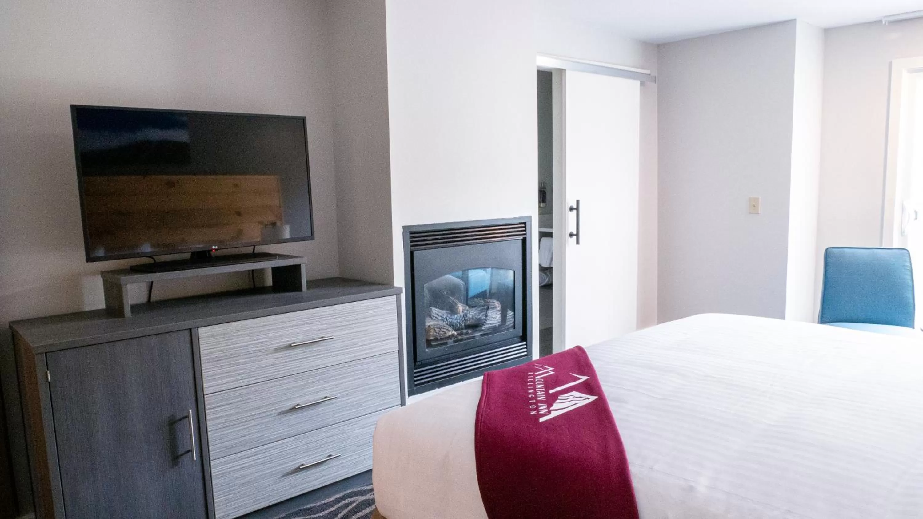 Decorative detail, Bed in Mountain Inn at Killington