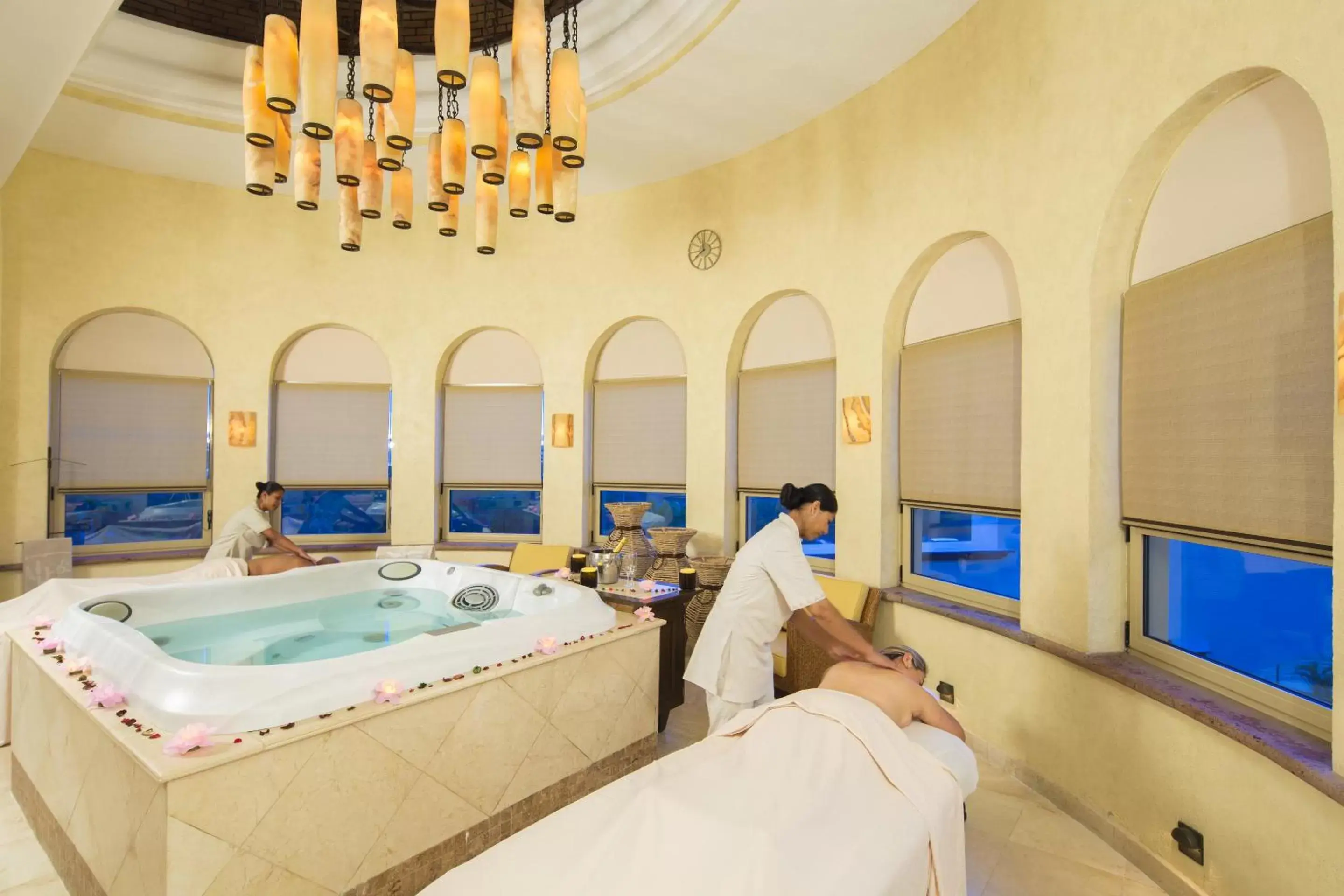 Massage in Villa del Arco Beach Resort & Spa