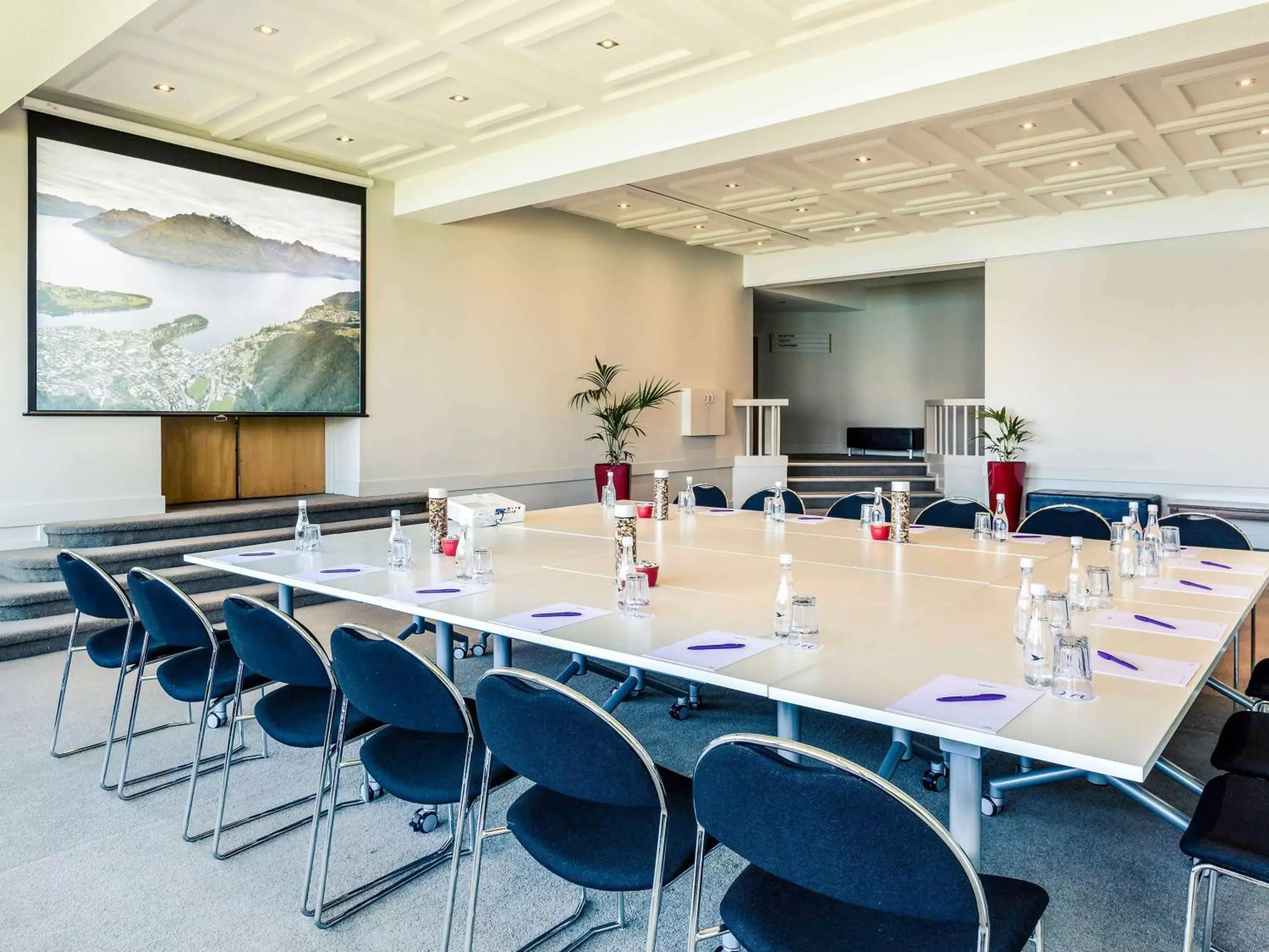 Meeting/conference room in Mercure Queenstown Resort