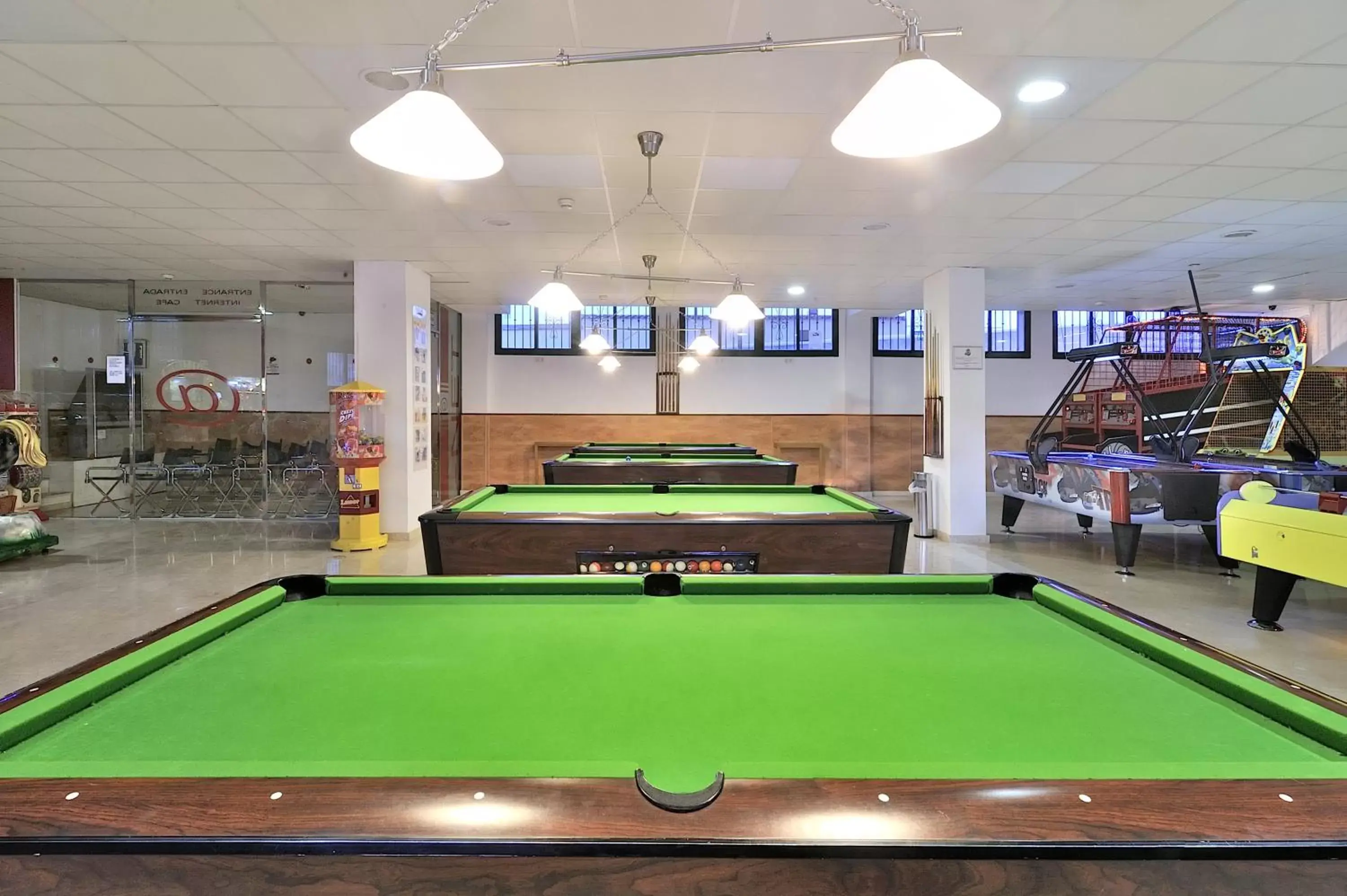 Game Room, Billiards in Benalmadena Palace Spa