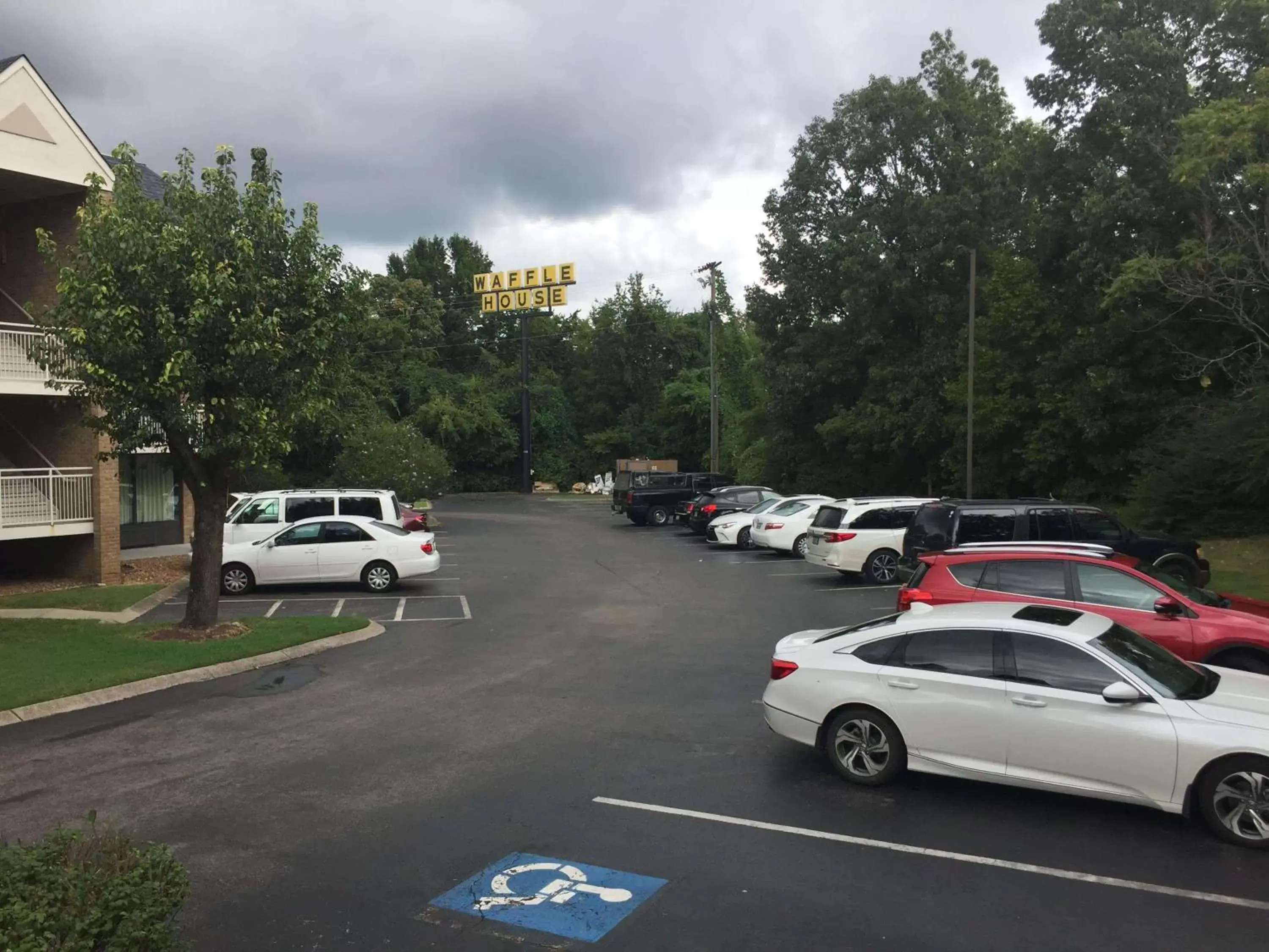 Property building in Motel 6-Nashville, TN - Airport