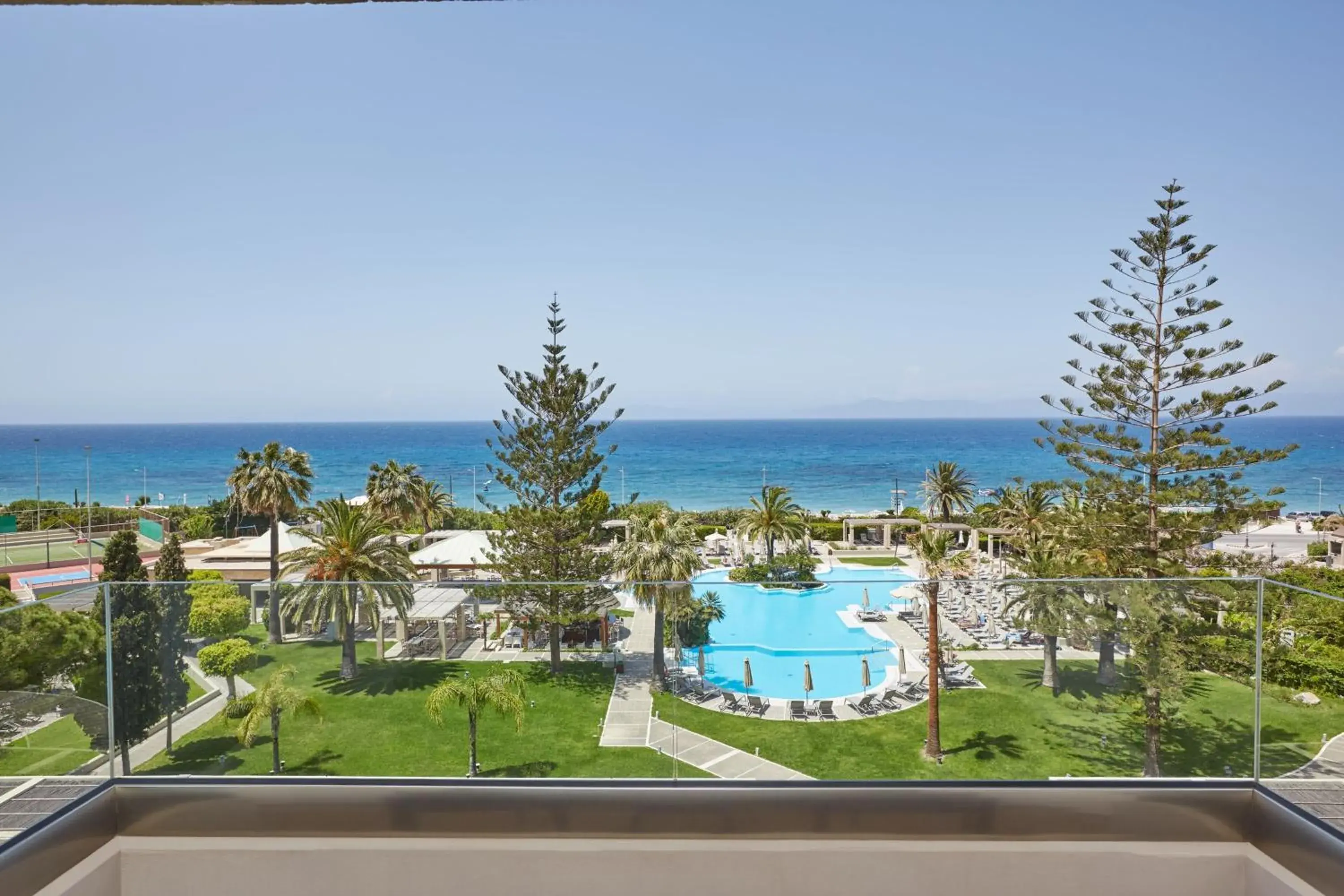 Photo of the whole room, Pool View in Sheraton Rhodes Resort