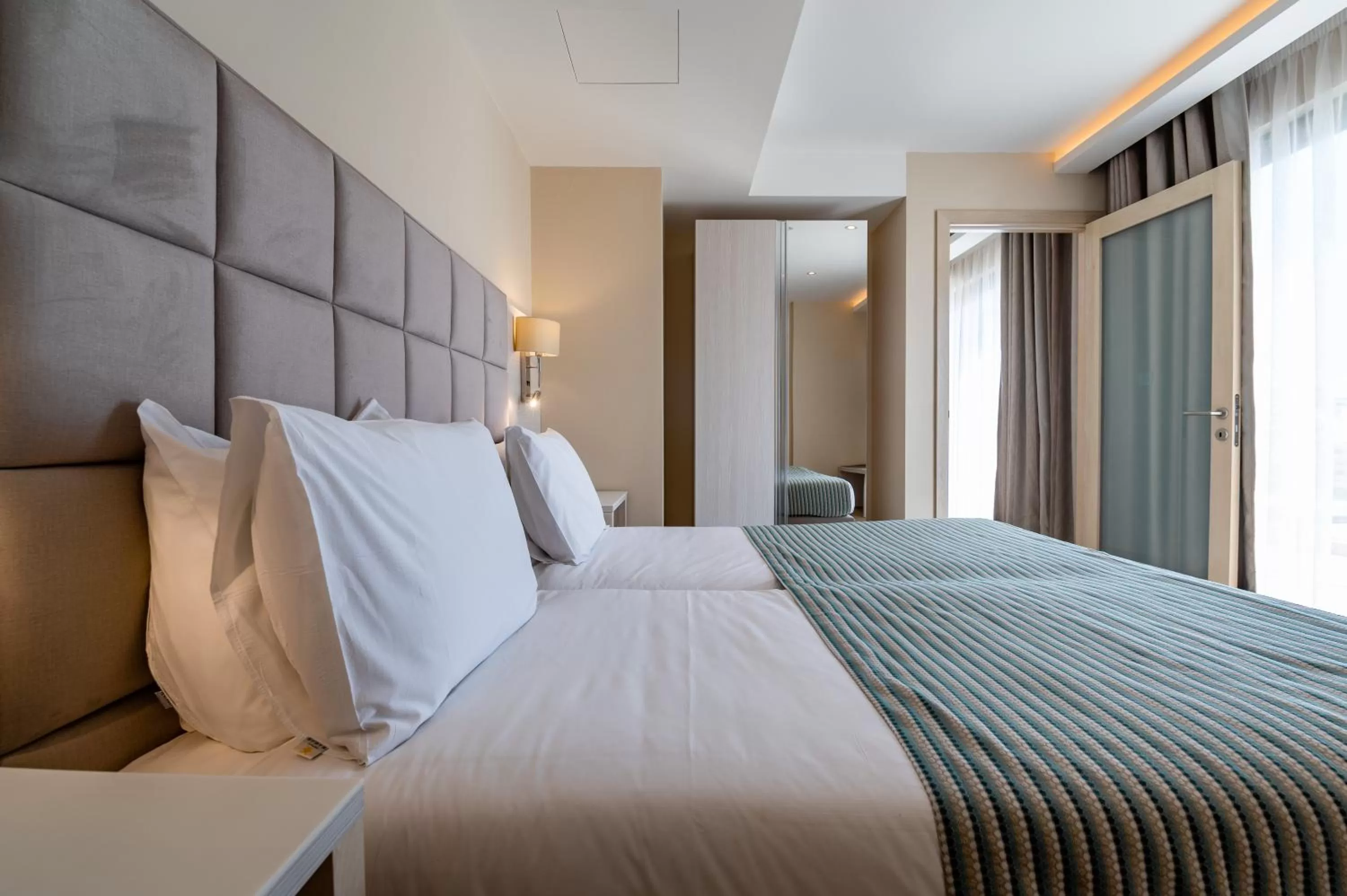 Bedroom, Bed in Maritim Antonine Hotel & Spa