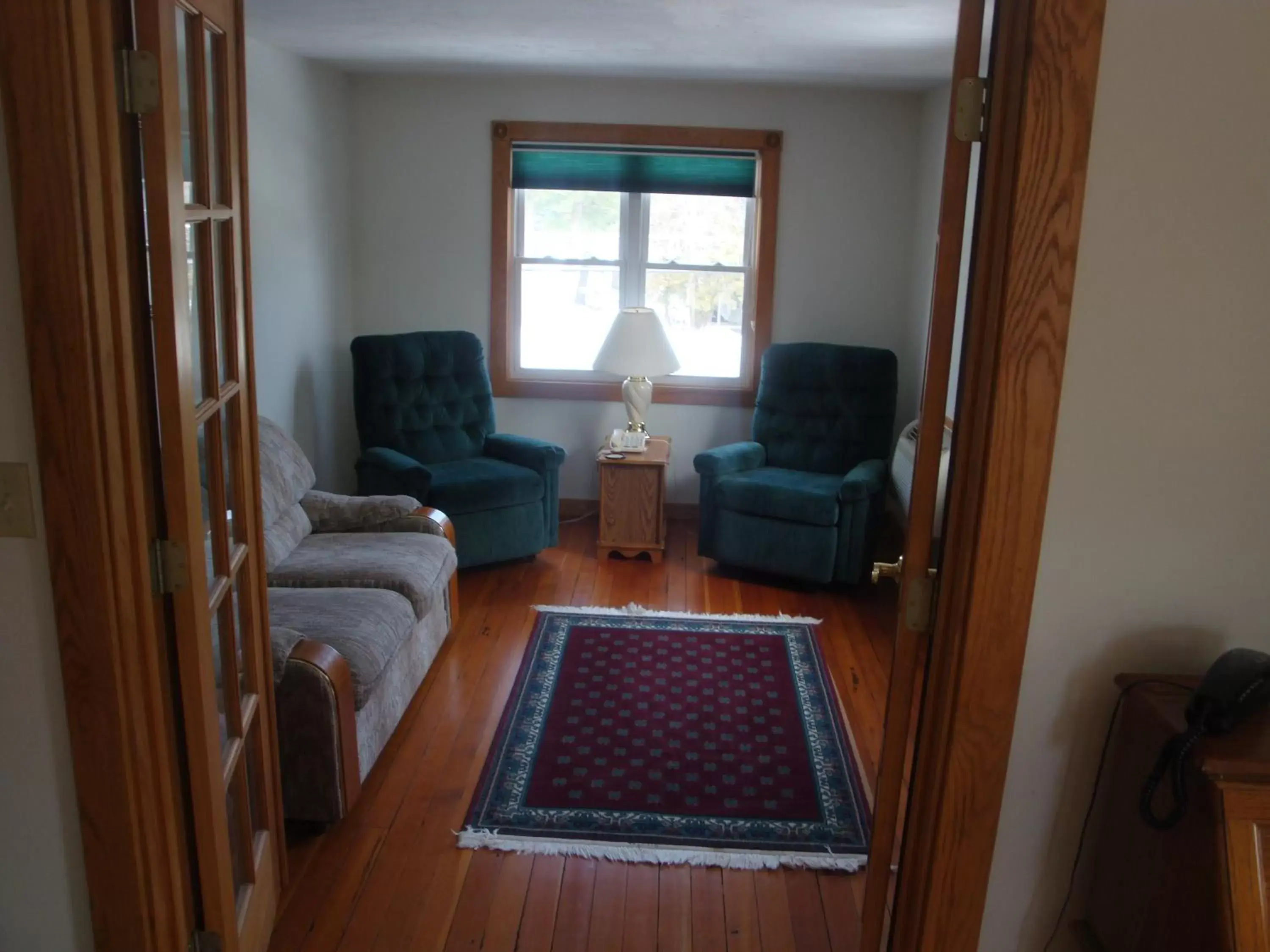 Living room, Seating Area in Maple Leaf Inn Lake Placid