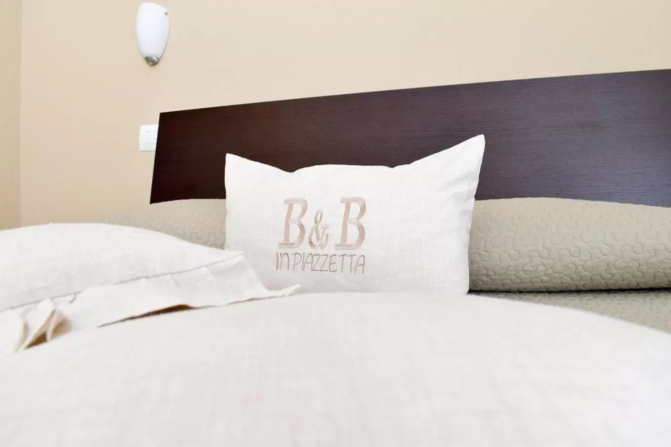 Property logo or sign, Bed in B&B in Piazzetta