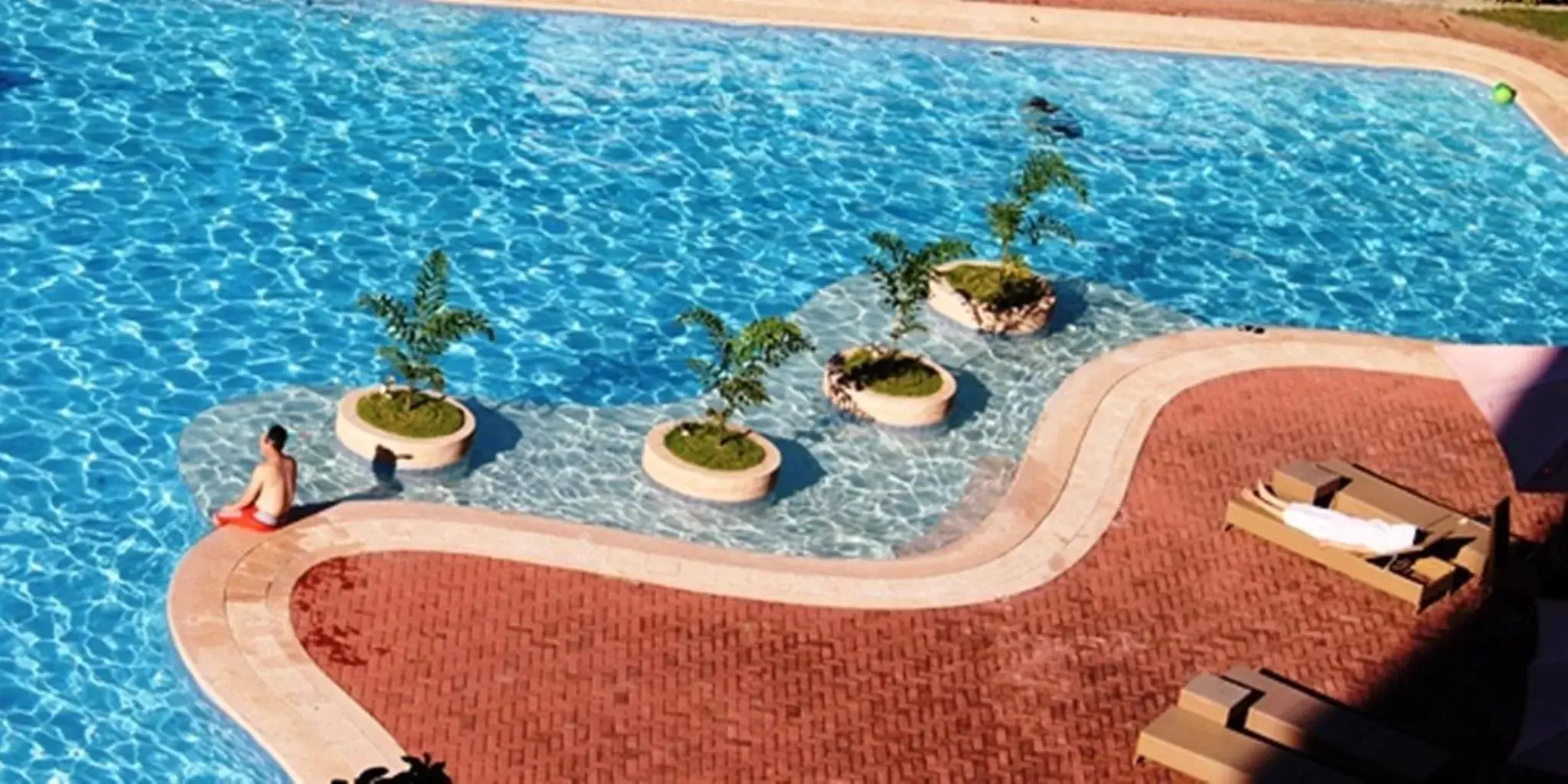 Swimming Pool in Sotogrande Hotel and Resort
