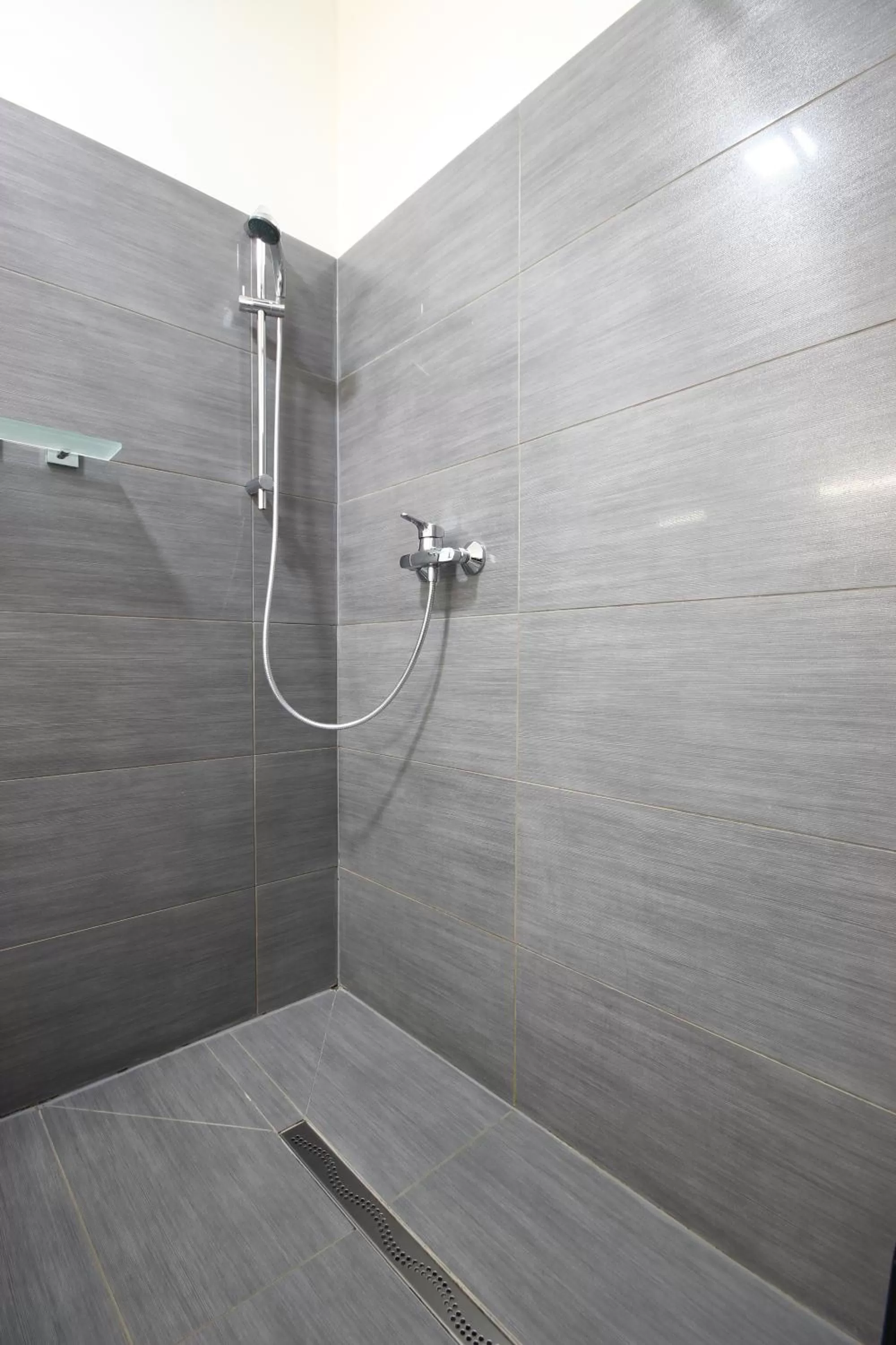 Shower in Hotel Maroli Mikulov