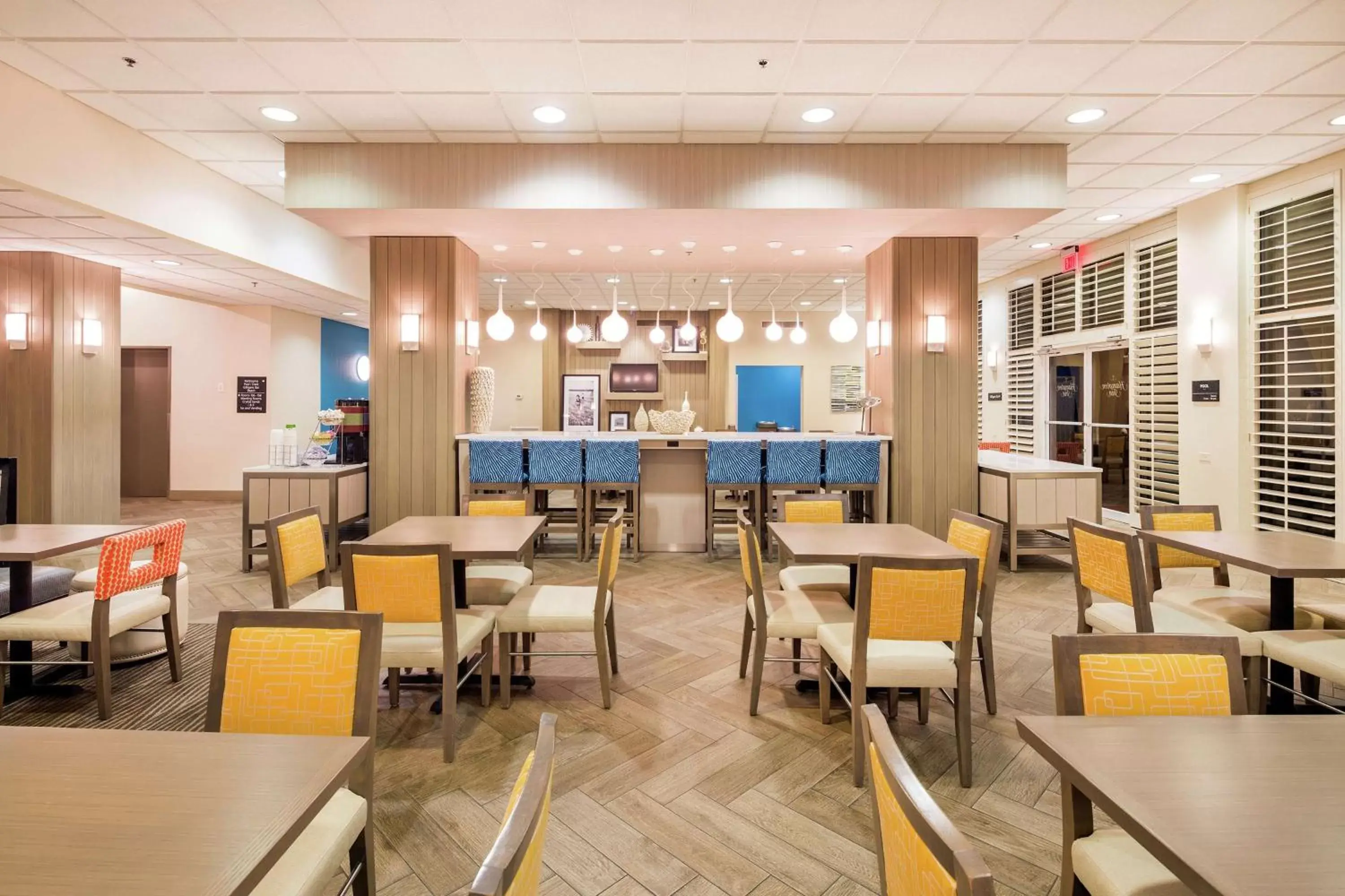 Dining area, Restaurant/Places to Eat in Hampton Inn Pensacola Beach