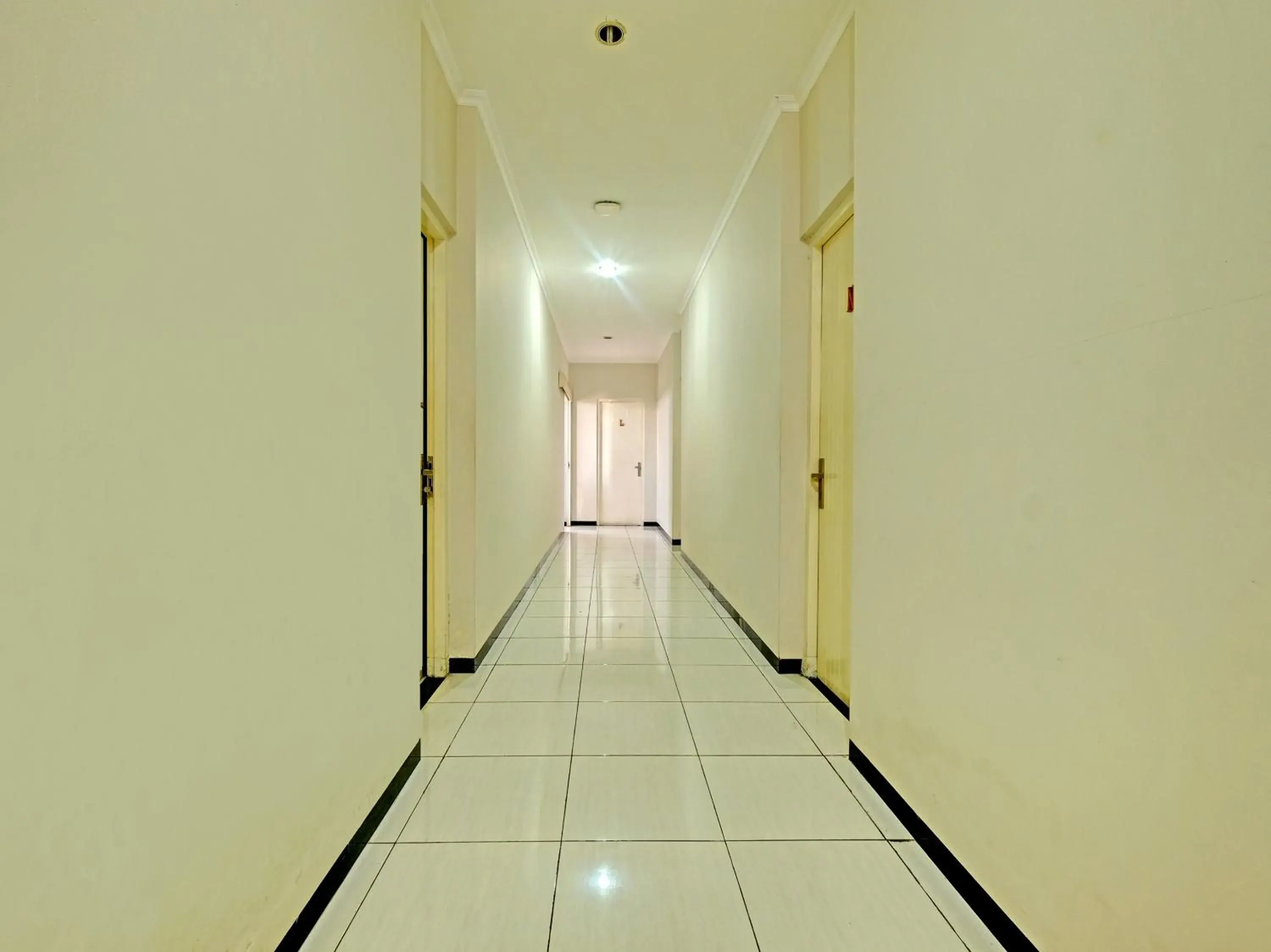 Area and facilities in OYO 389 Sky Guesthouse