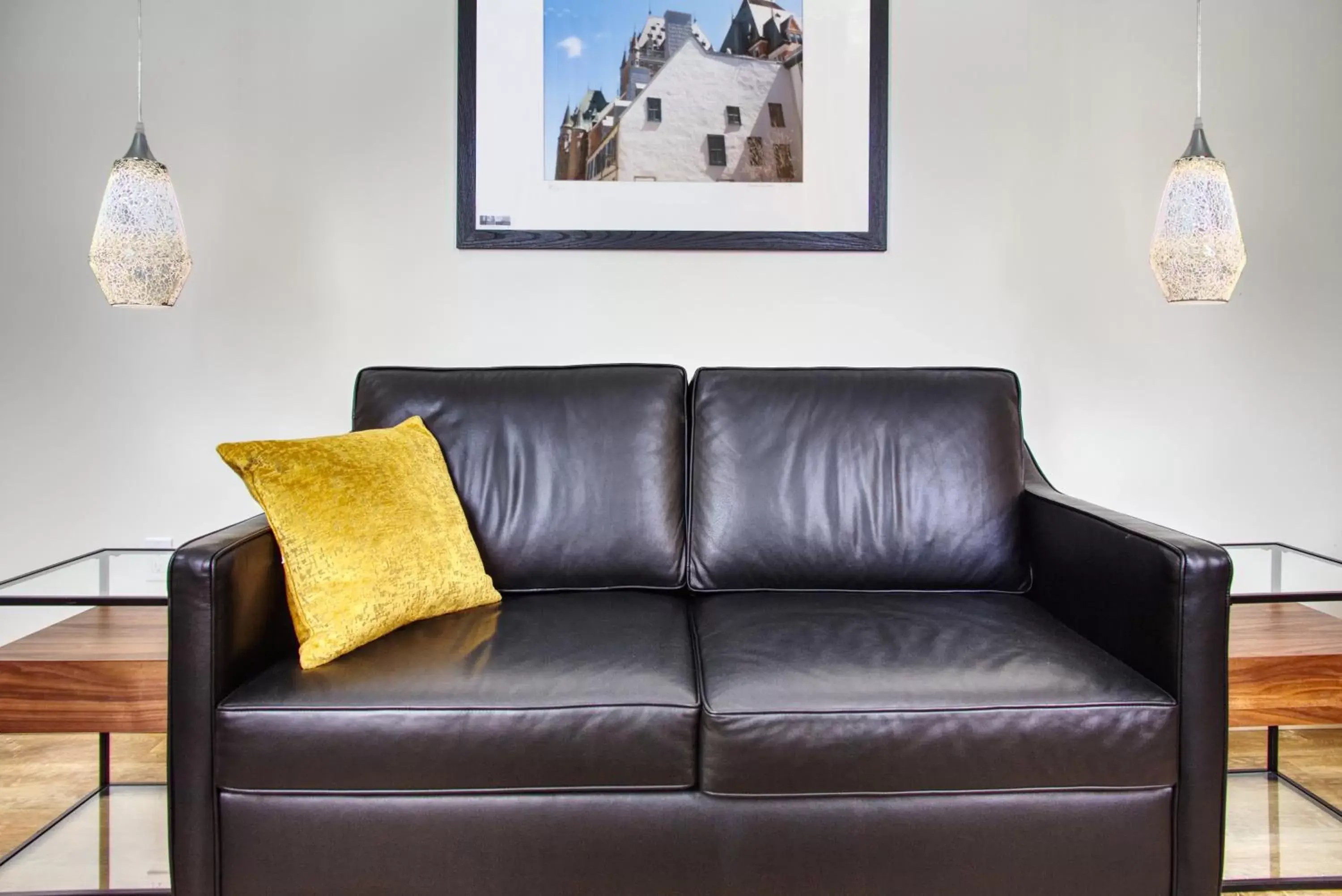 Bedroom, Seating Area in Hotel Manoir D'Auteuil