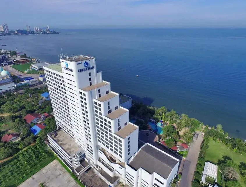 Bird's-eye View in Cholchan Pattaya Beach Resort - SHA Extra Plus