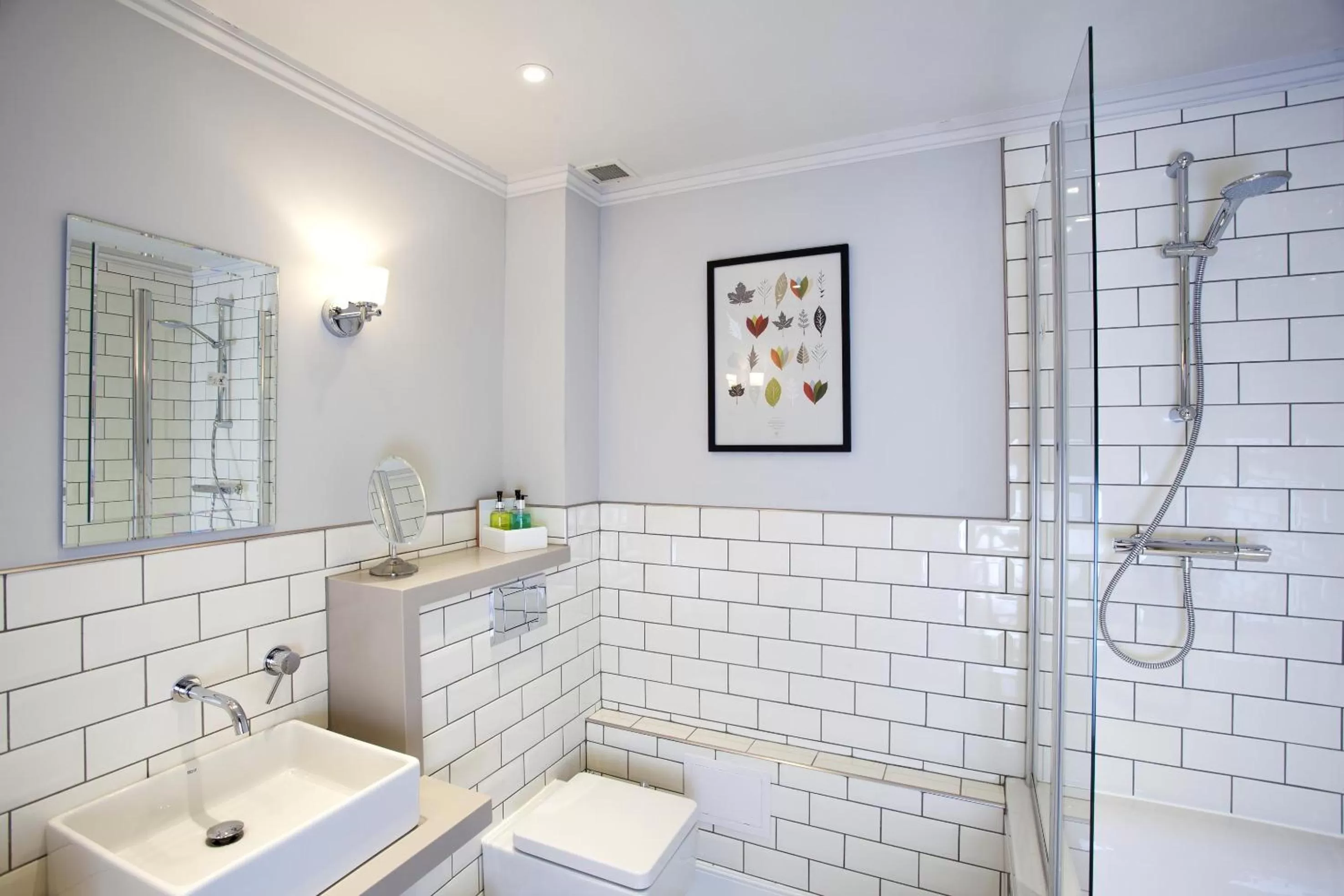 Shower in The Alverton