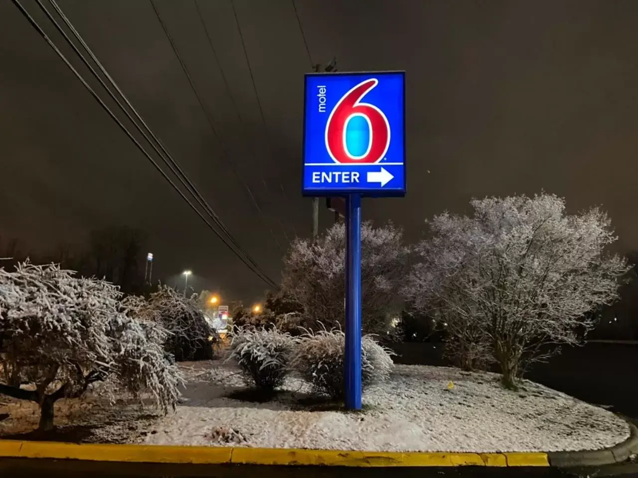 Winter in Motel 6-Greensboro, NC - Airport