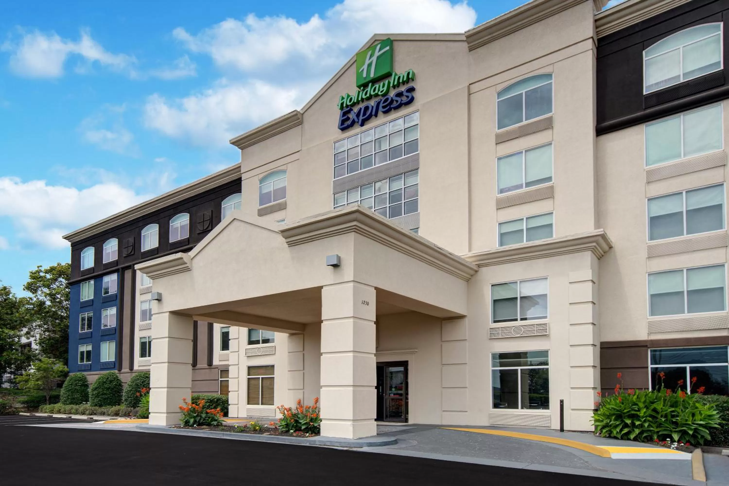 Property building in Holiday Inn Express Marietta - Atlanta Northwest by IHG
