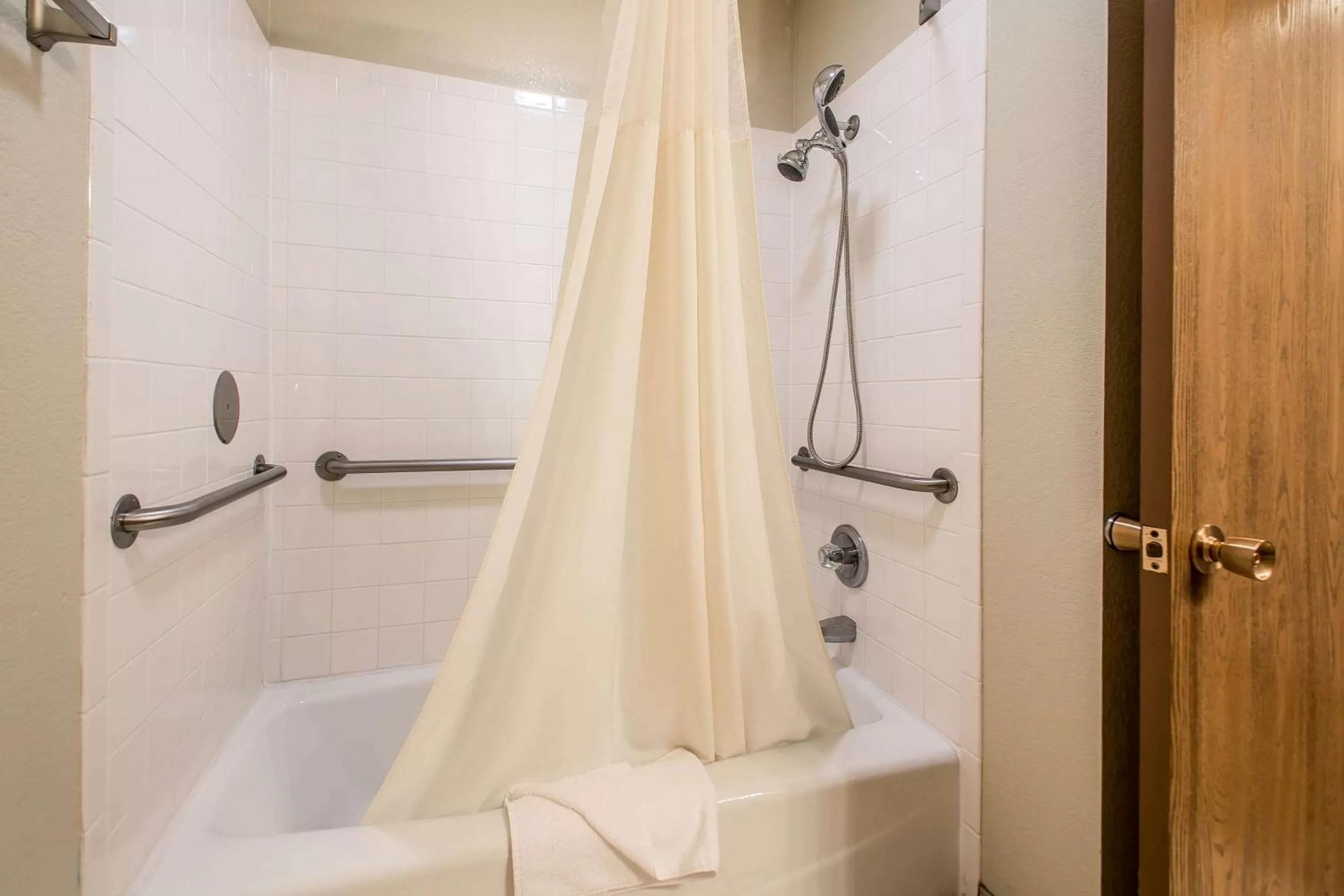 Bathroom in Quality Inn & Suites Decorah