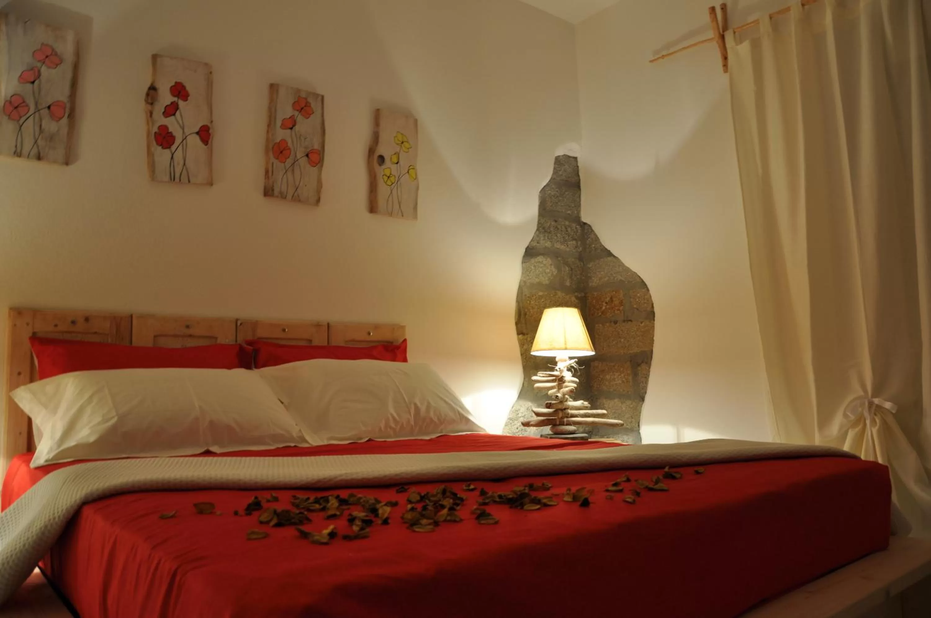 Photo of the whole room, Bed in B&B Les Chambres Rooms & Suite