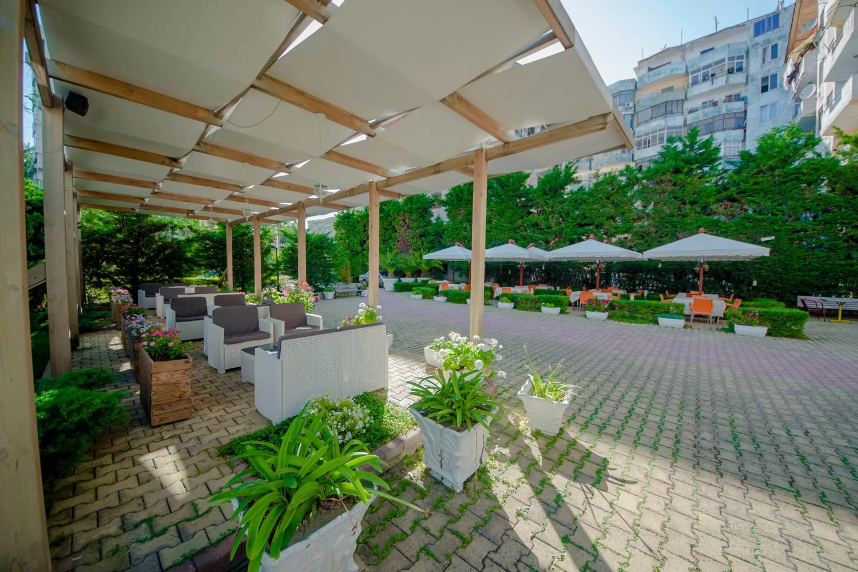 Patio in Kadrisa Hotel