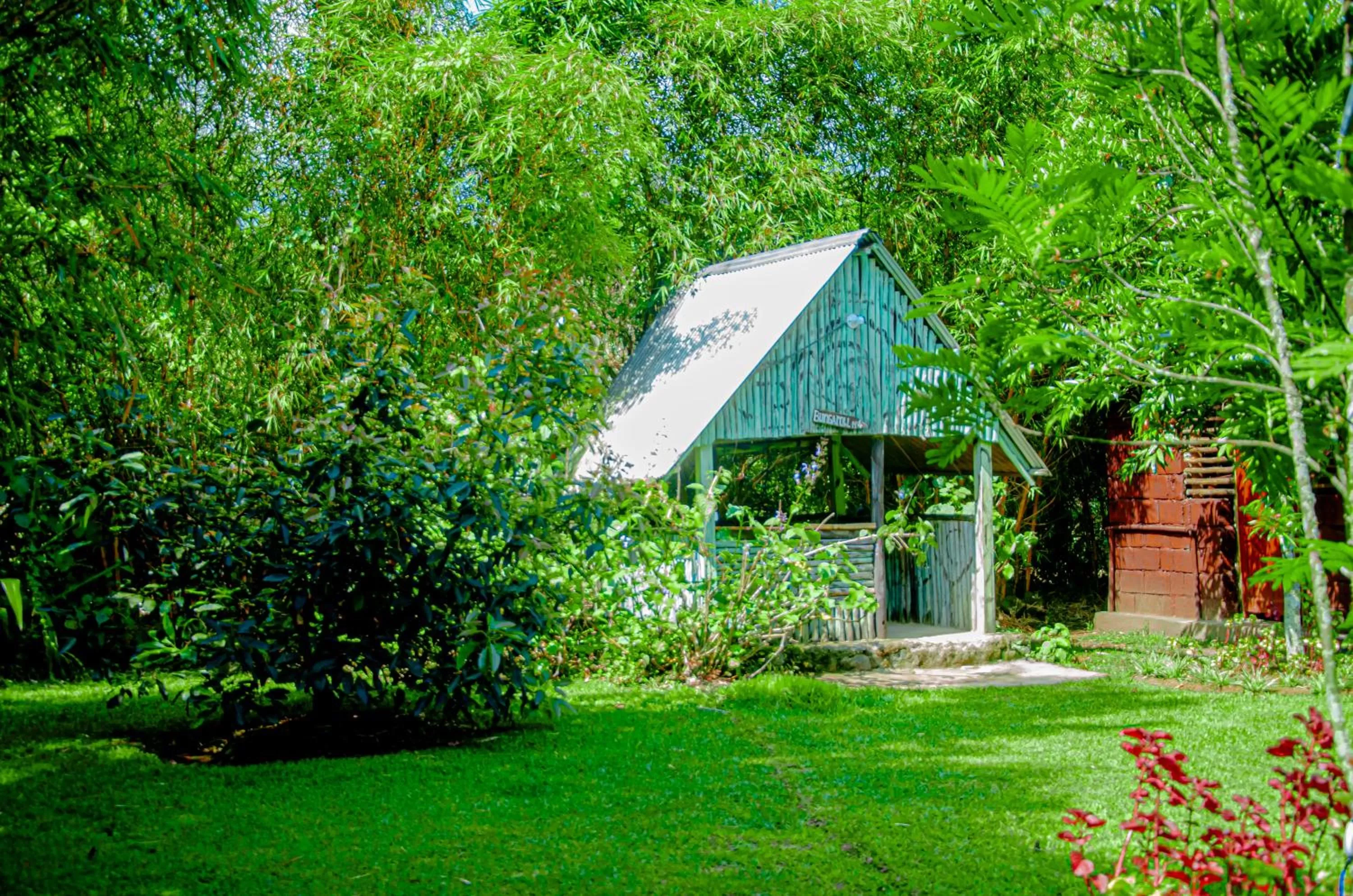 Seating area, Property Building in Fravan Eco Resort By Apogee