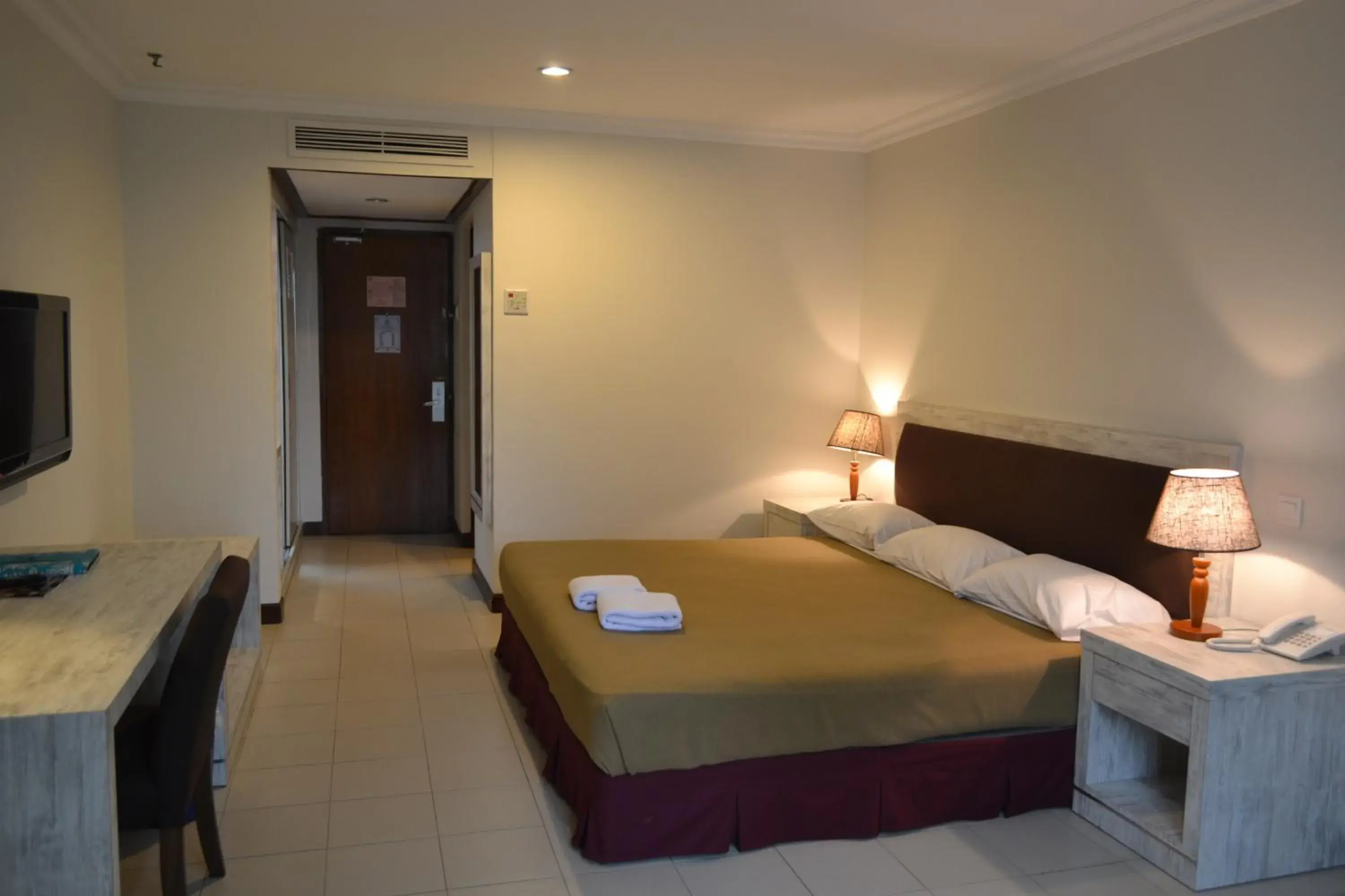 Bedroom, Bed in De Rhu Beach Resort Bedroom, Bed in De Rhu Beach Resort