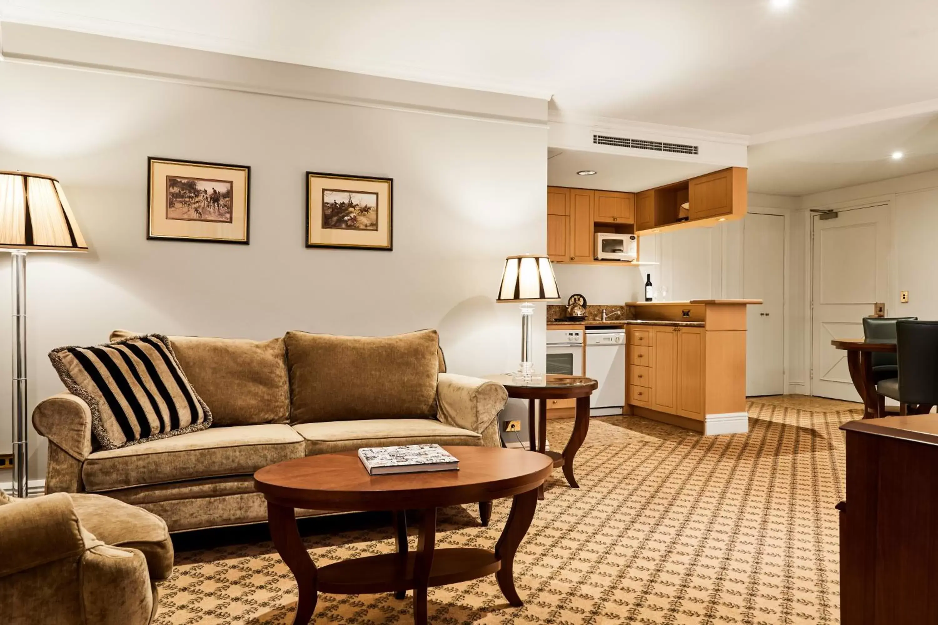 Two-Bedroom Suite in Stamford Plaza Melbourne