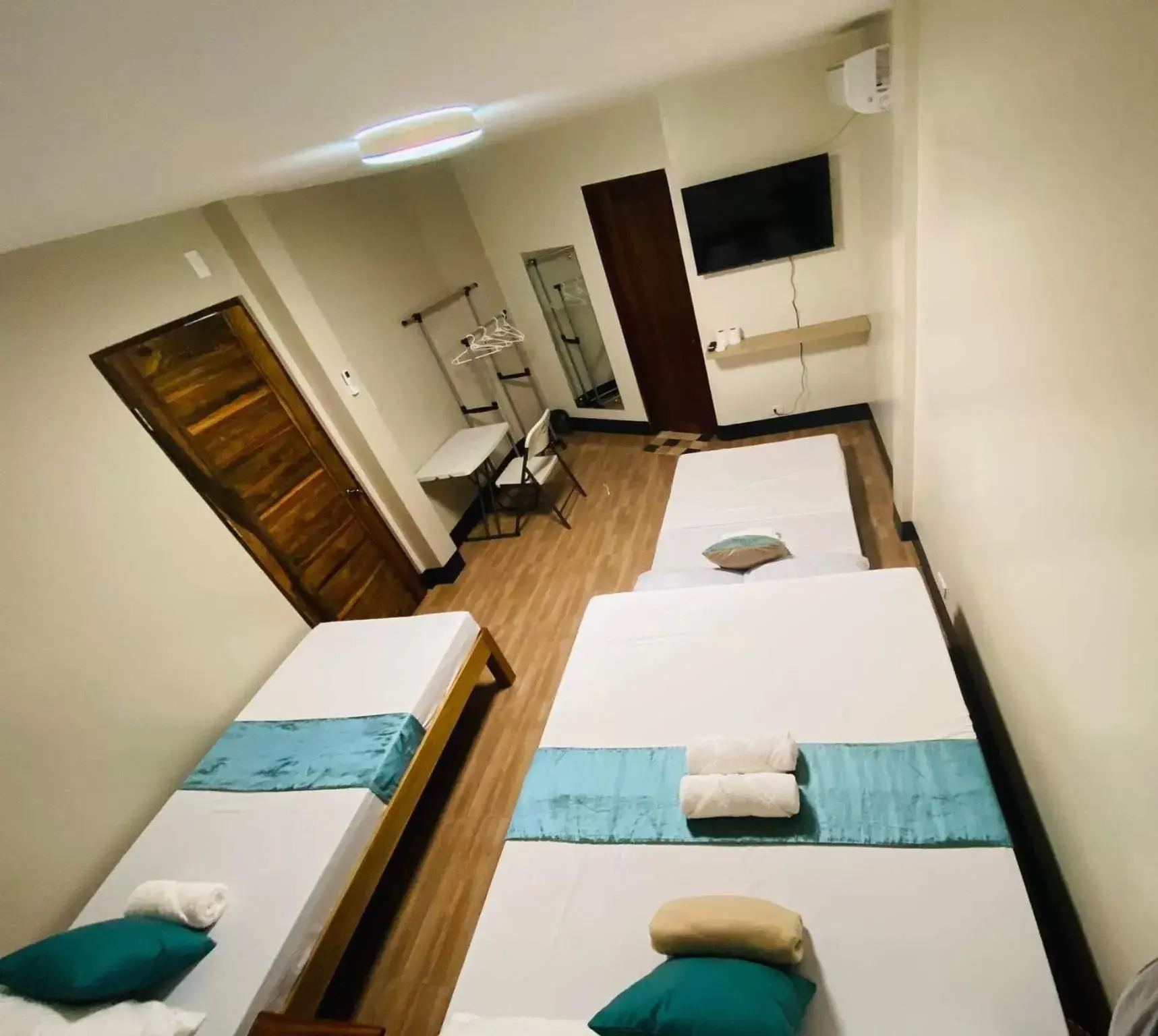 Family Room in Mongki's Pensionhouse Family Room in Mongki's Pensionhouse