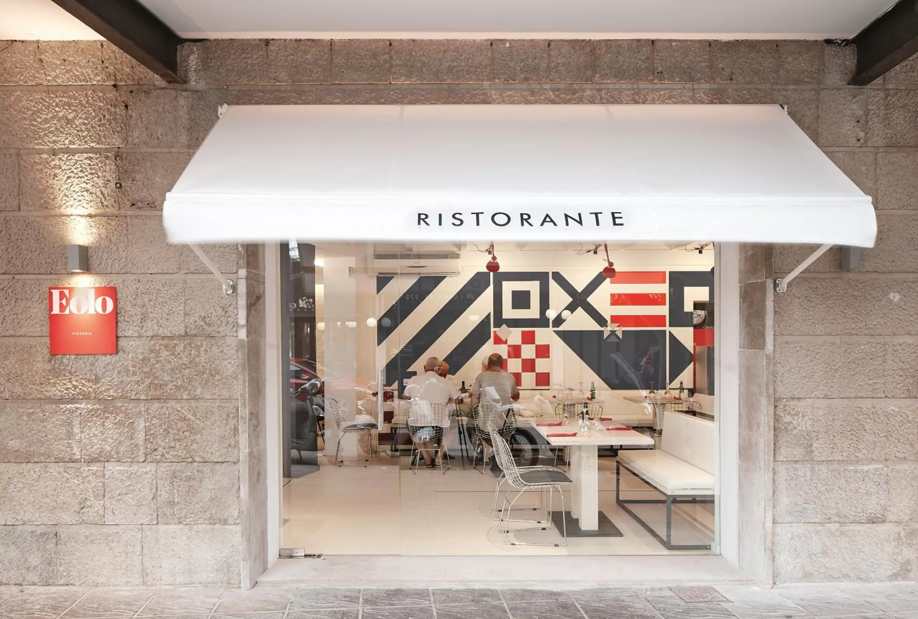 Restaurant/places to eat in Hotel Eolo