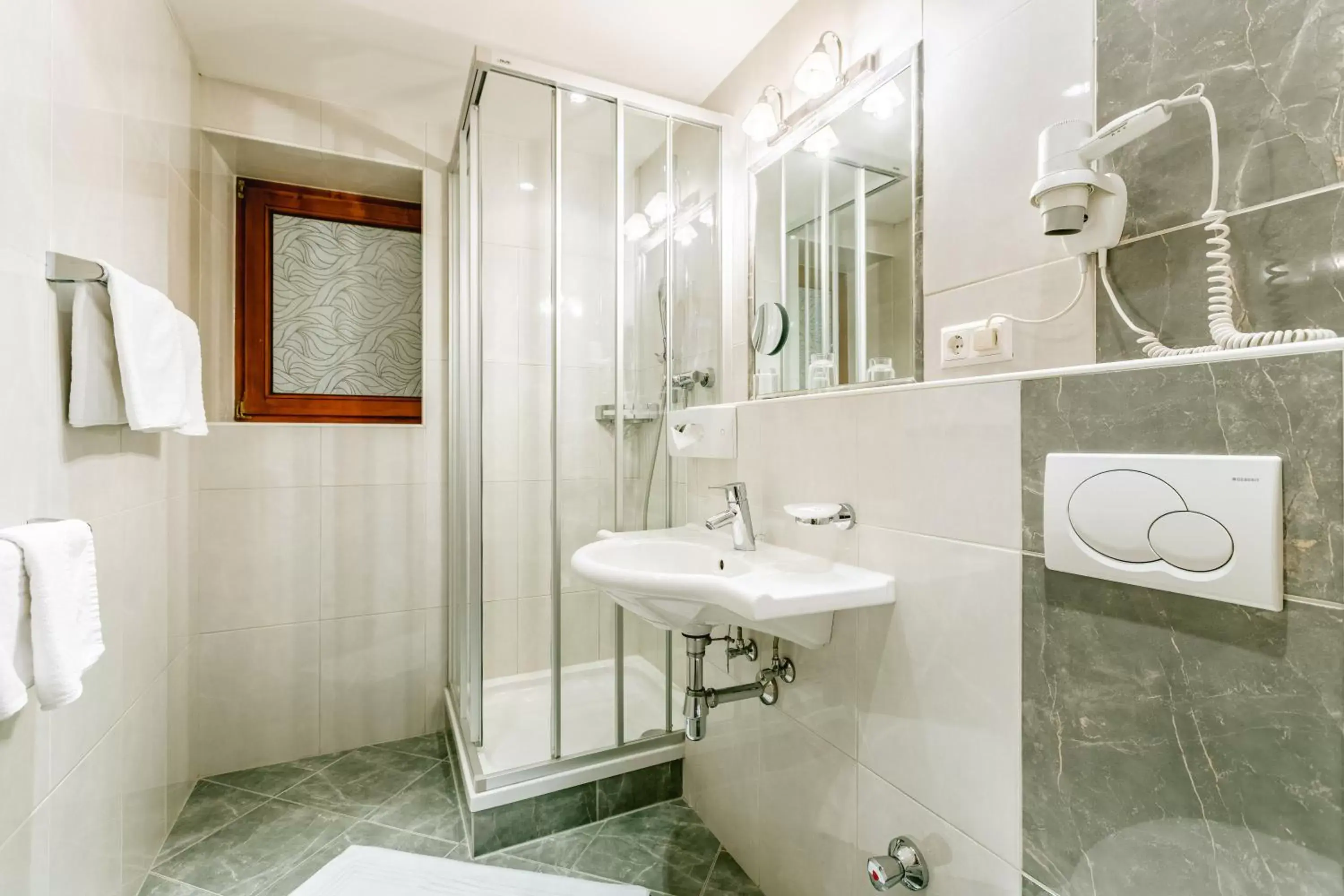 Bathroom in Hotel Huberhof
