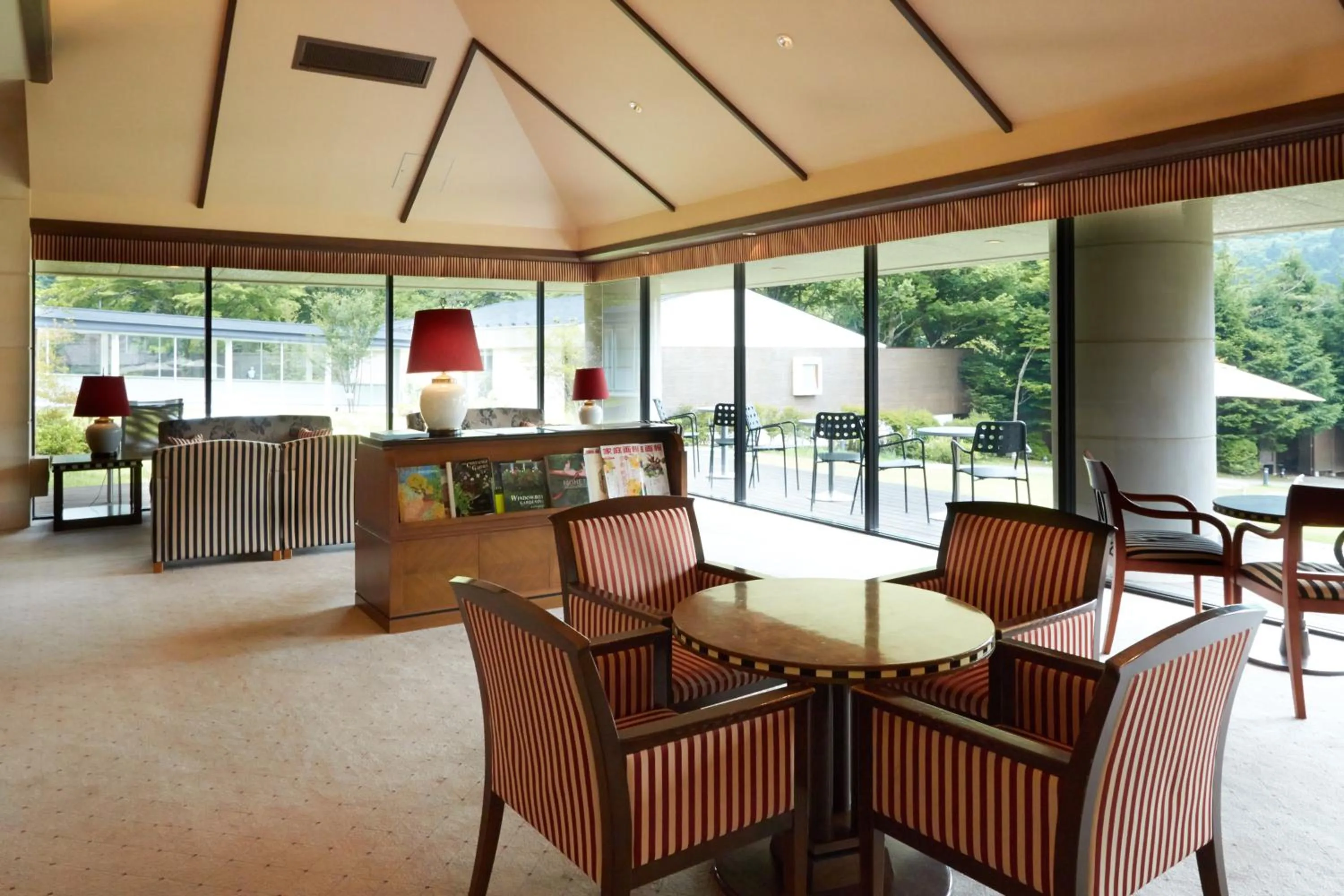 Lounge or bar in Hakone Highland Hotel