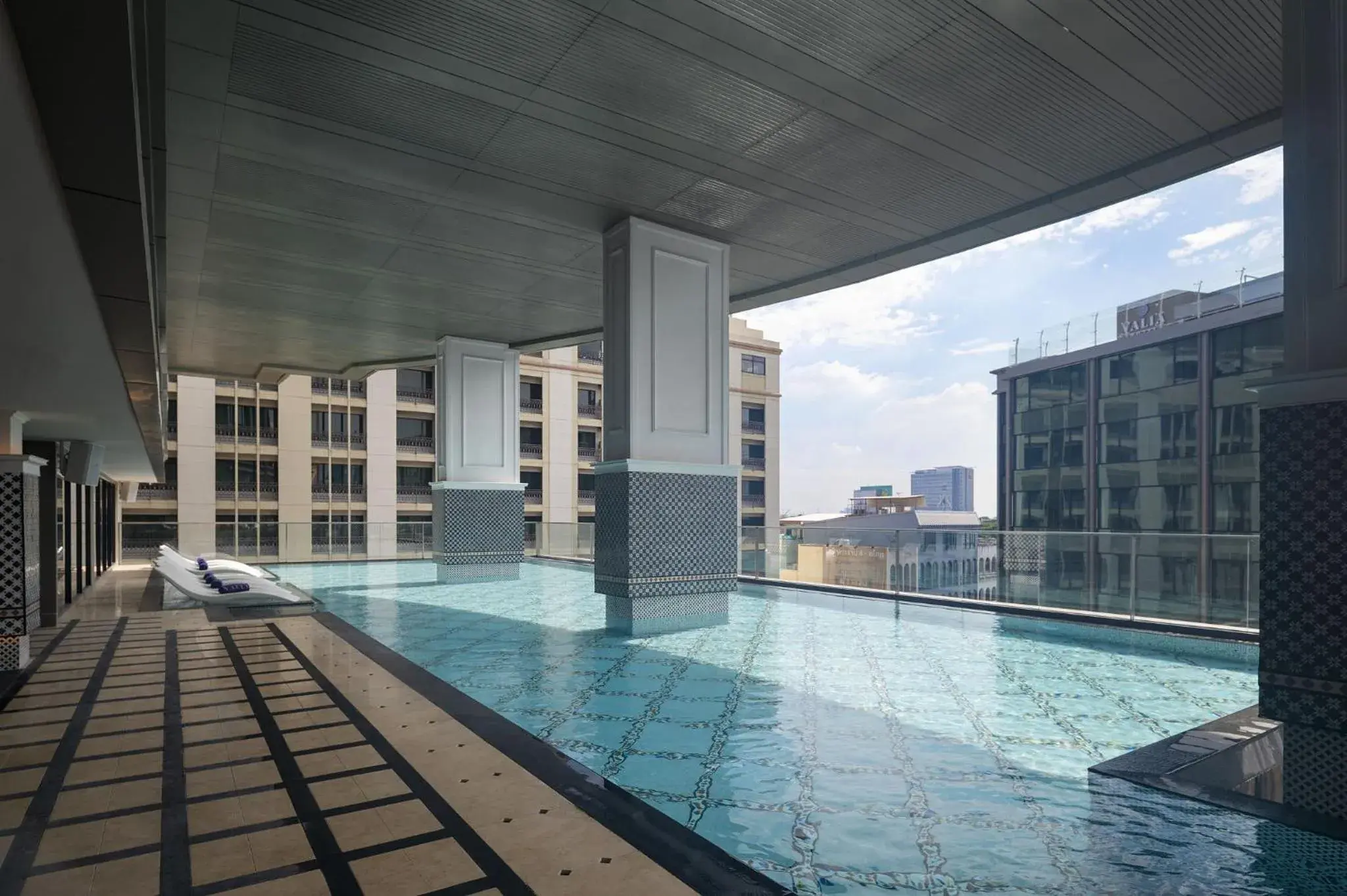 Day, Swimming Pool in Valia Hotel Bangkok