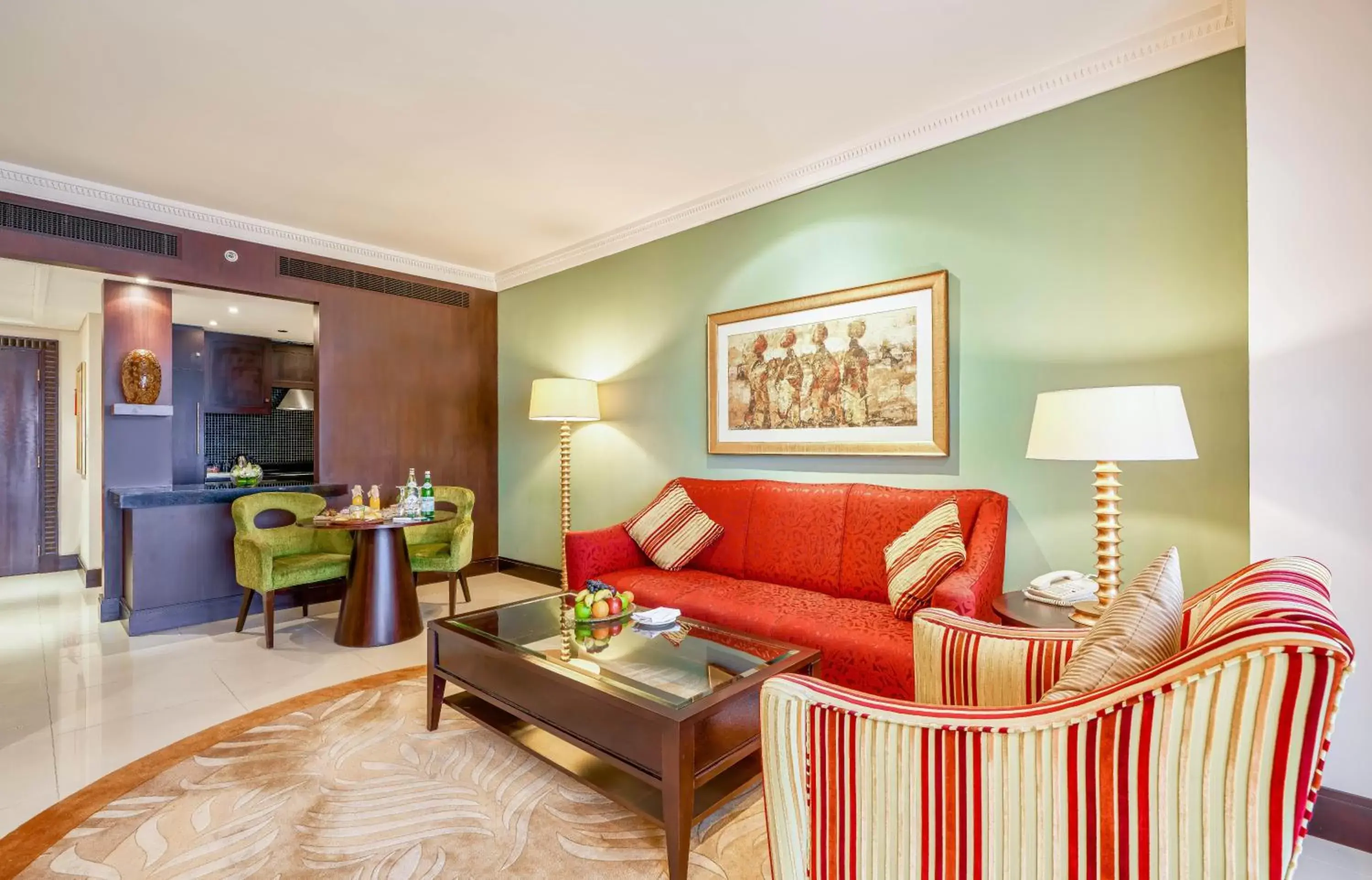 Kitchen or kitchenette, Seating Area in The Diplomat Radisson Blu Hotel Residence & Spa