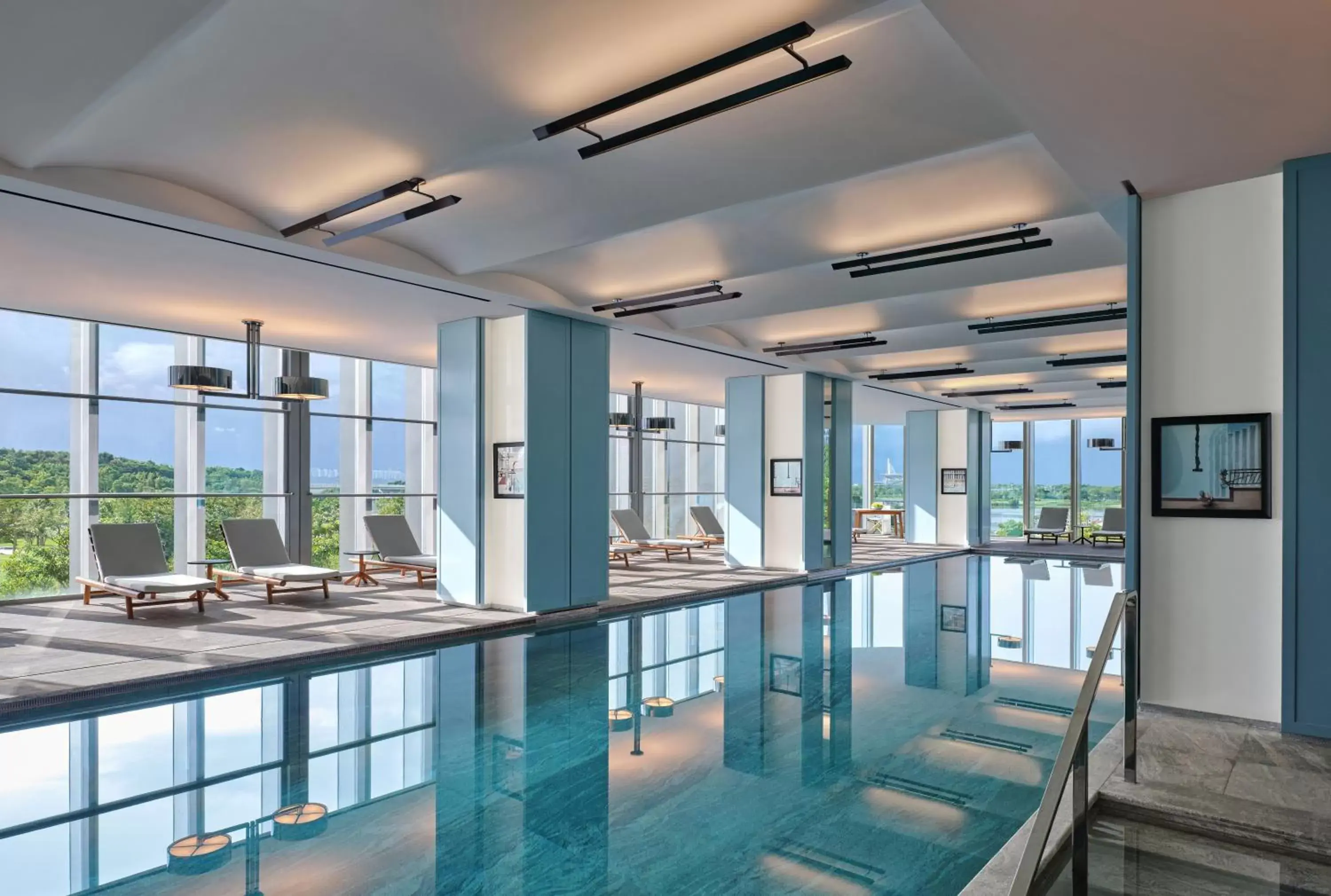 Pool view in Andaz Shenzhen Bay Book 2 nights and above enjoy special offer Pool view in Andaz Shenzhen Bay Book 2 nights and above enjoy special offer