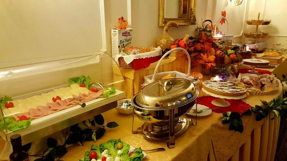 Food and drinks in Hotel Royal