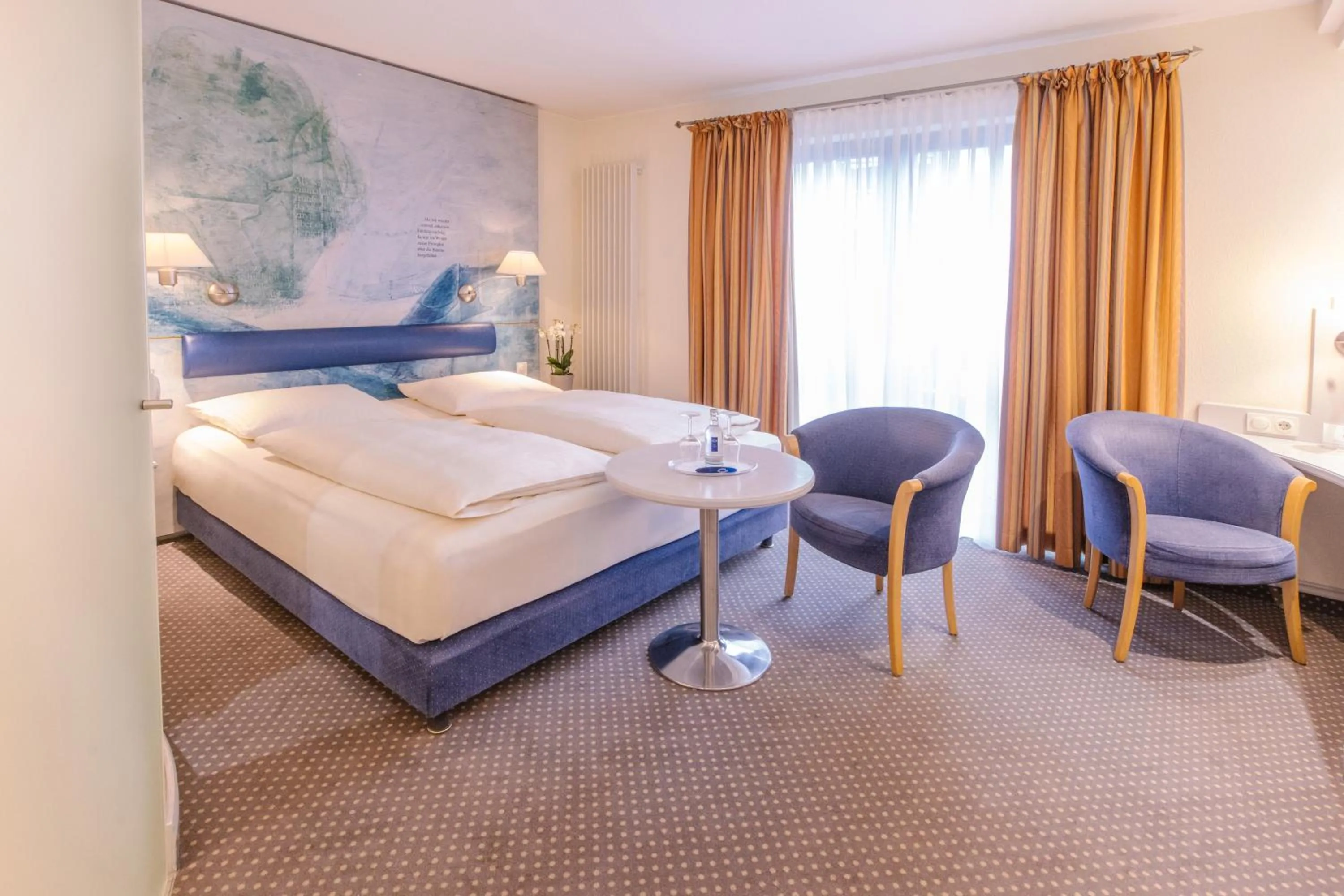 Seating area, Bed in Hotel Gasthaus Rottner