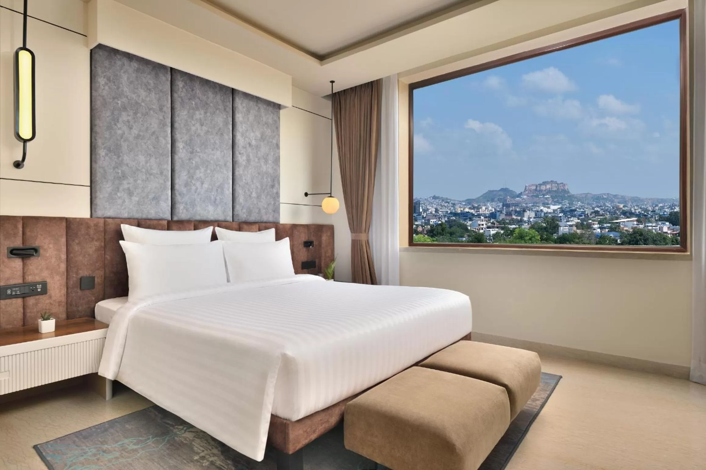 Bedroom, Bed in Novotel Jodhpur ITI Circle