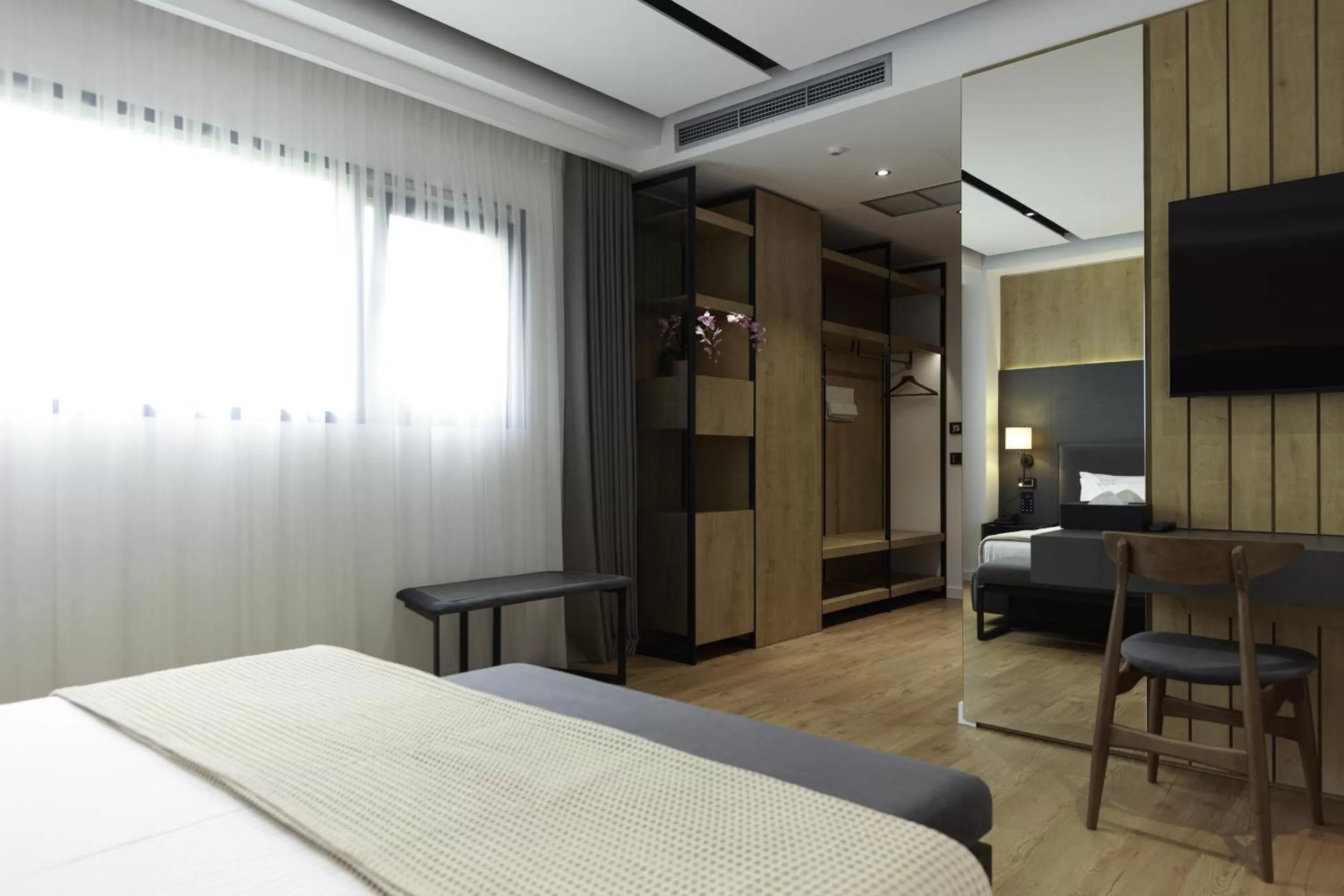 TV and multimedia, Bed in Hotel Uji Ftohte Tepelene