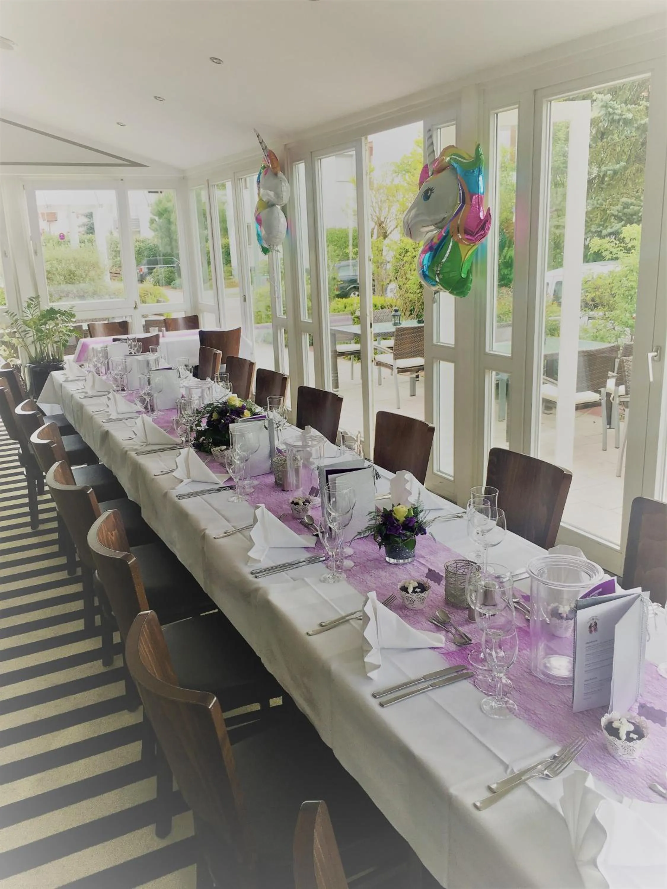 Restaurant/places to eat in Hotel Ambiente Walldorf