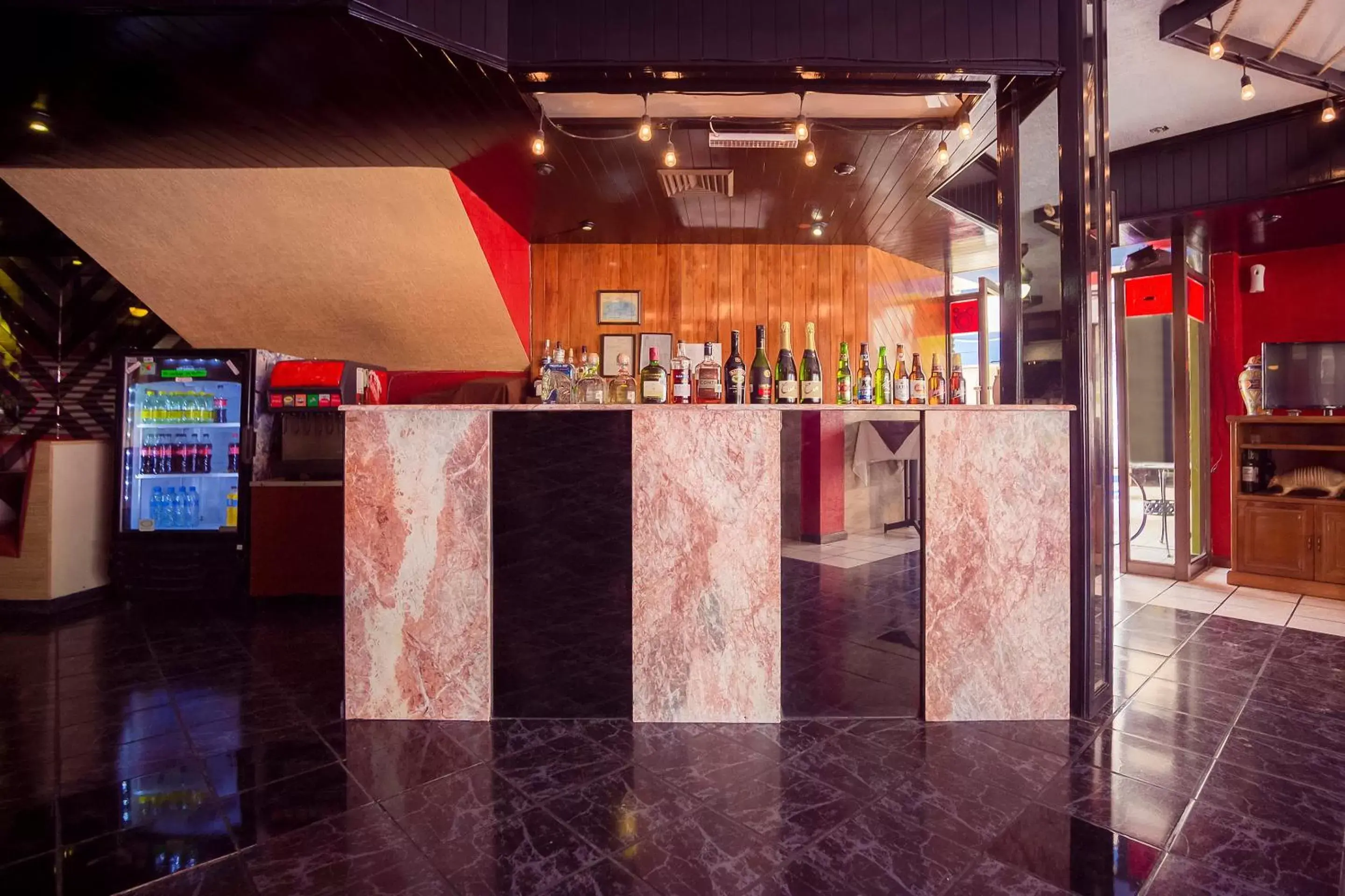 Restaurant/places to eat, Lobby/Reception in CAPITAL O Hotel La Silla