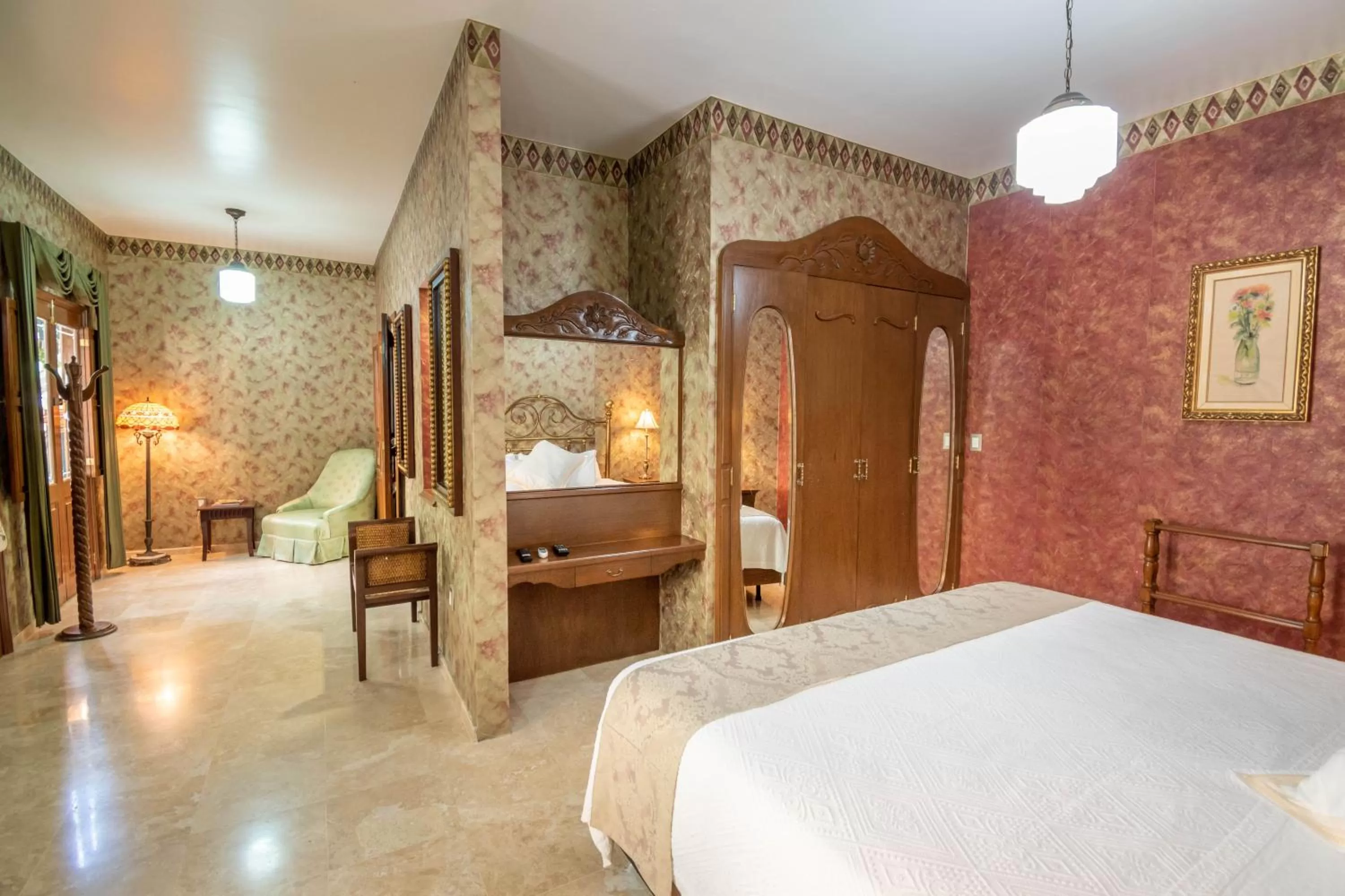 hair dresser in Quinta Las Acacias Hotel Boutique