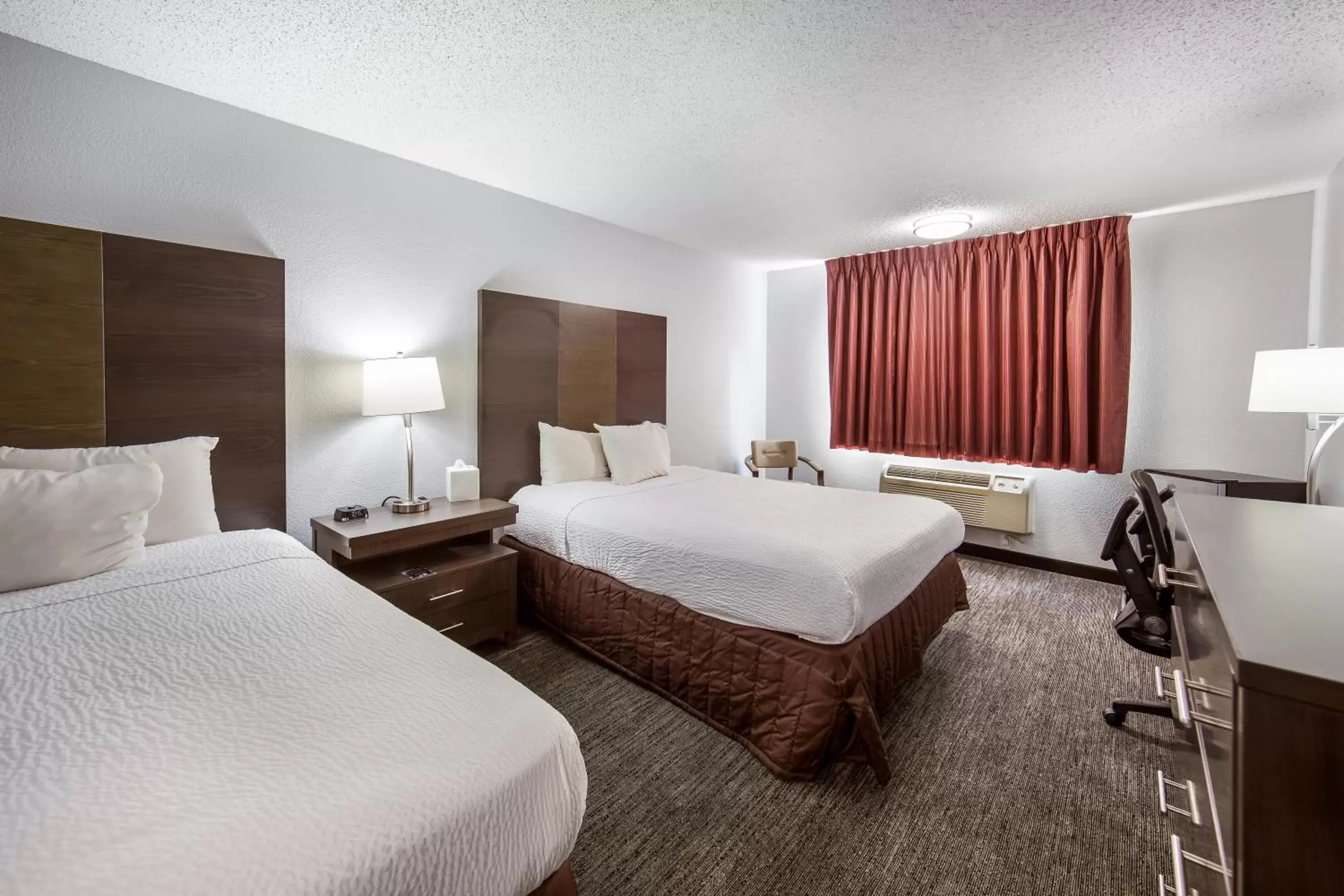 Bedroom, Bed in Red Lion Inn & Suites Grants Pass Bedroom, Bed in Red Lion Inn & Suites Grants Pass