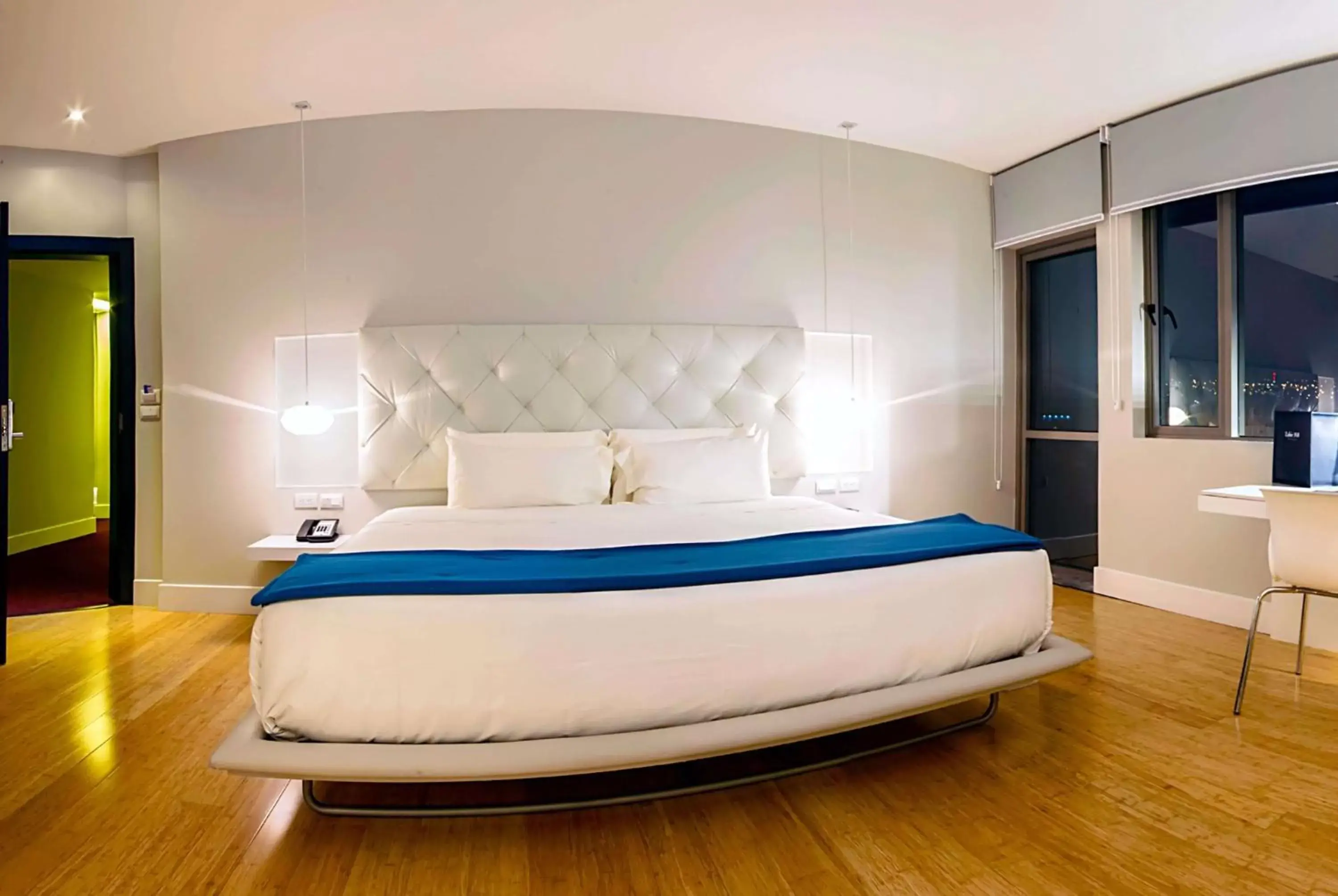 Photo of the whole room, Bed in TRYP by Wyndham Cuenca Zahir