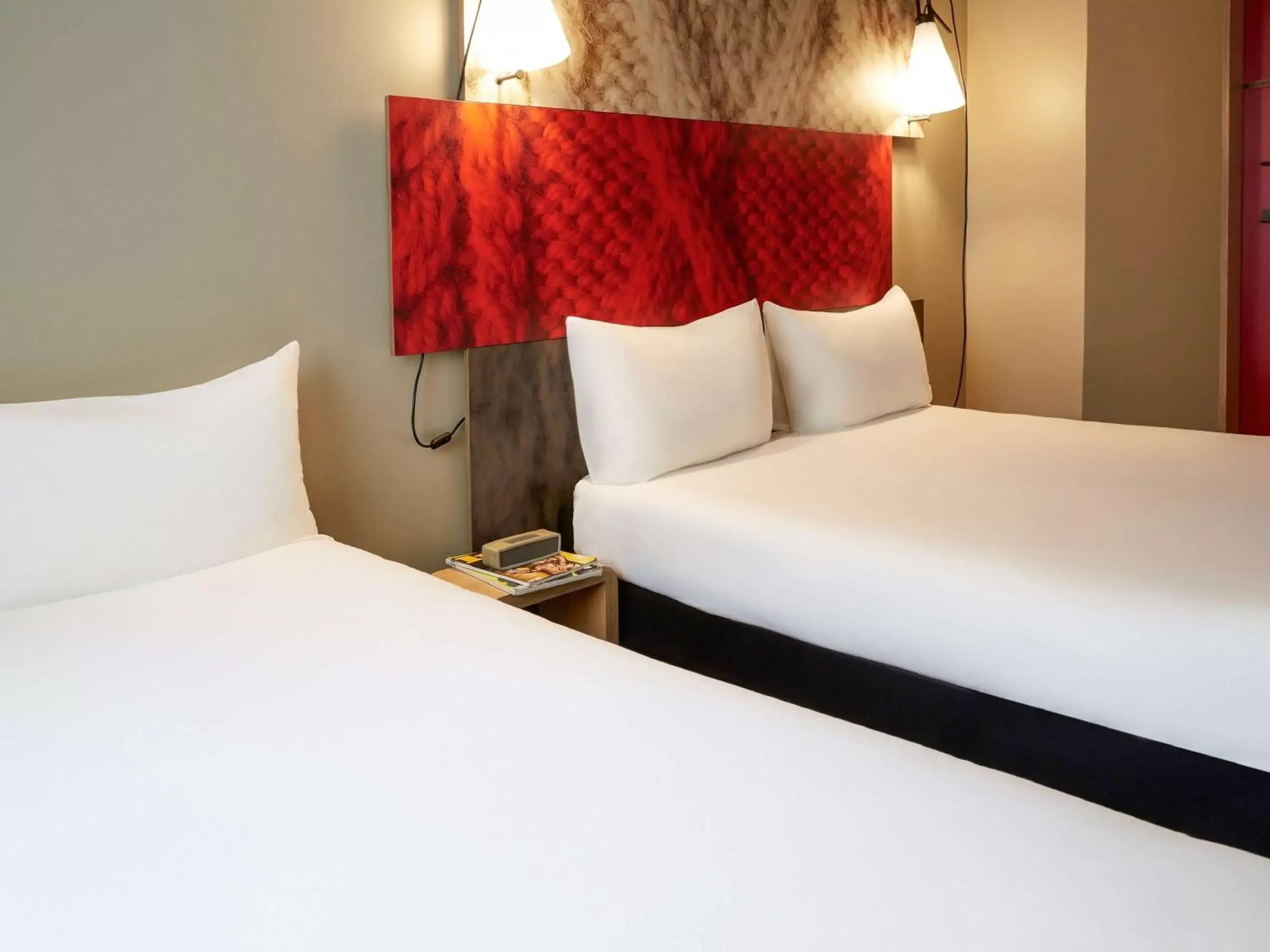 Bed in ibis Senlis